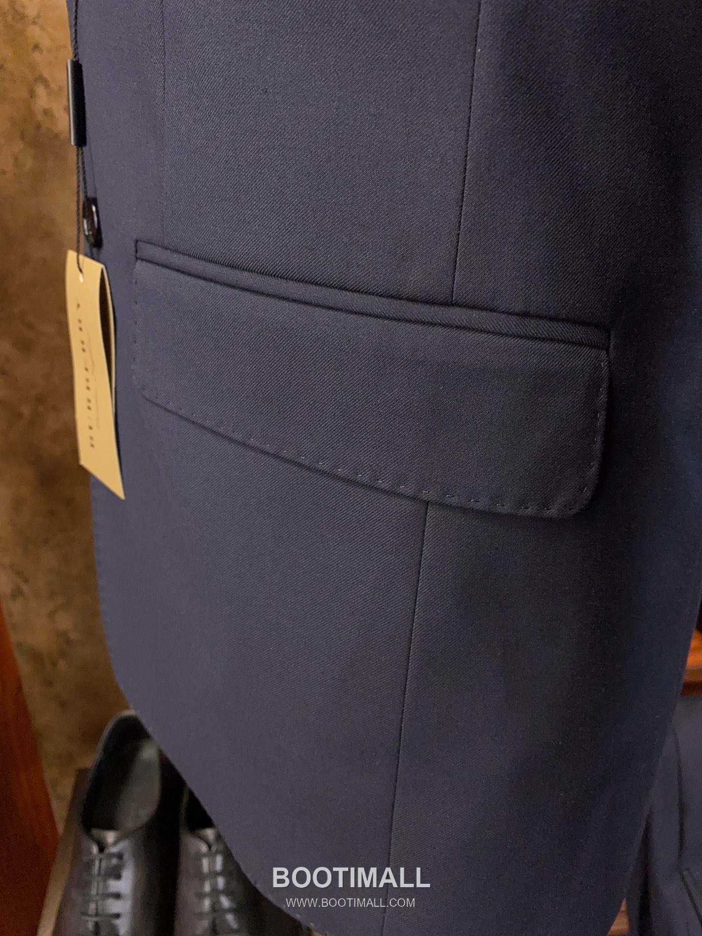 Louis Vuitton 2025 F/W Wool Blend Suit Set Jacket Pants with Tailored Fit 루이비통 2025FW 울 블렌드 네이비 재킷 팬츠 수트세트 35