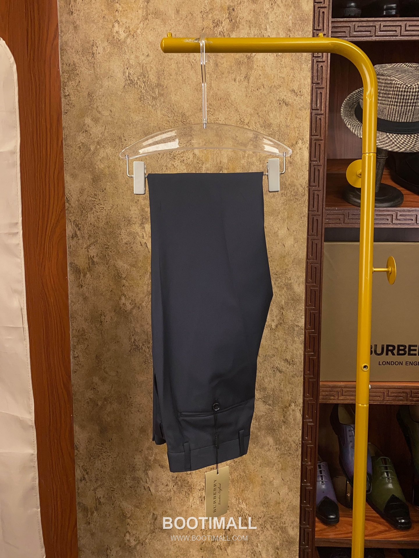 Louis Vuitton 2025 F/W Wool Blend Suit Set Jacket Pants with Tailored Fit 루이비통 2025FW 울 블렌드 네이비 재킷 팬츠 수트세트 44