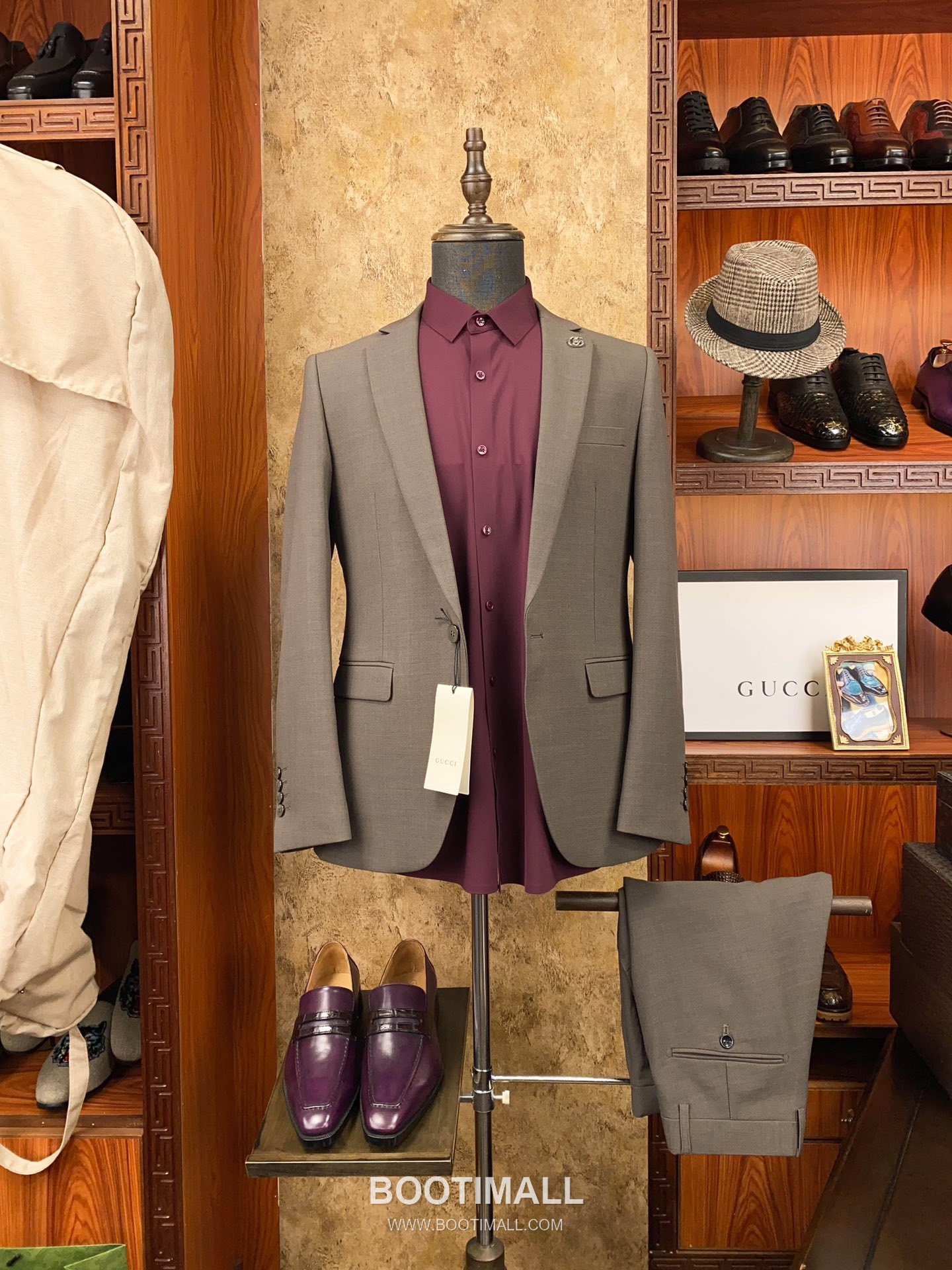 Gucci 2025 F/W Polyester Blend Suit Set Jacket Pants with Tailored Fit 구찌 2025FW 폴리에스터 블랙 재킷 팬츠 수트세트 1