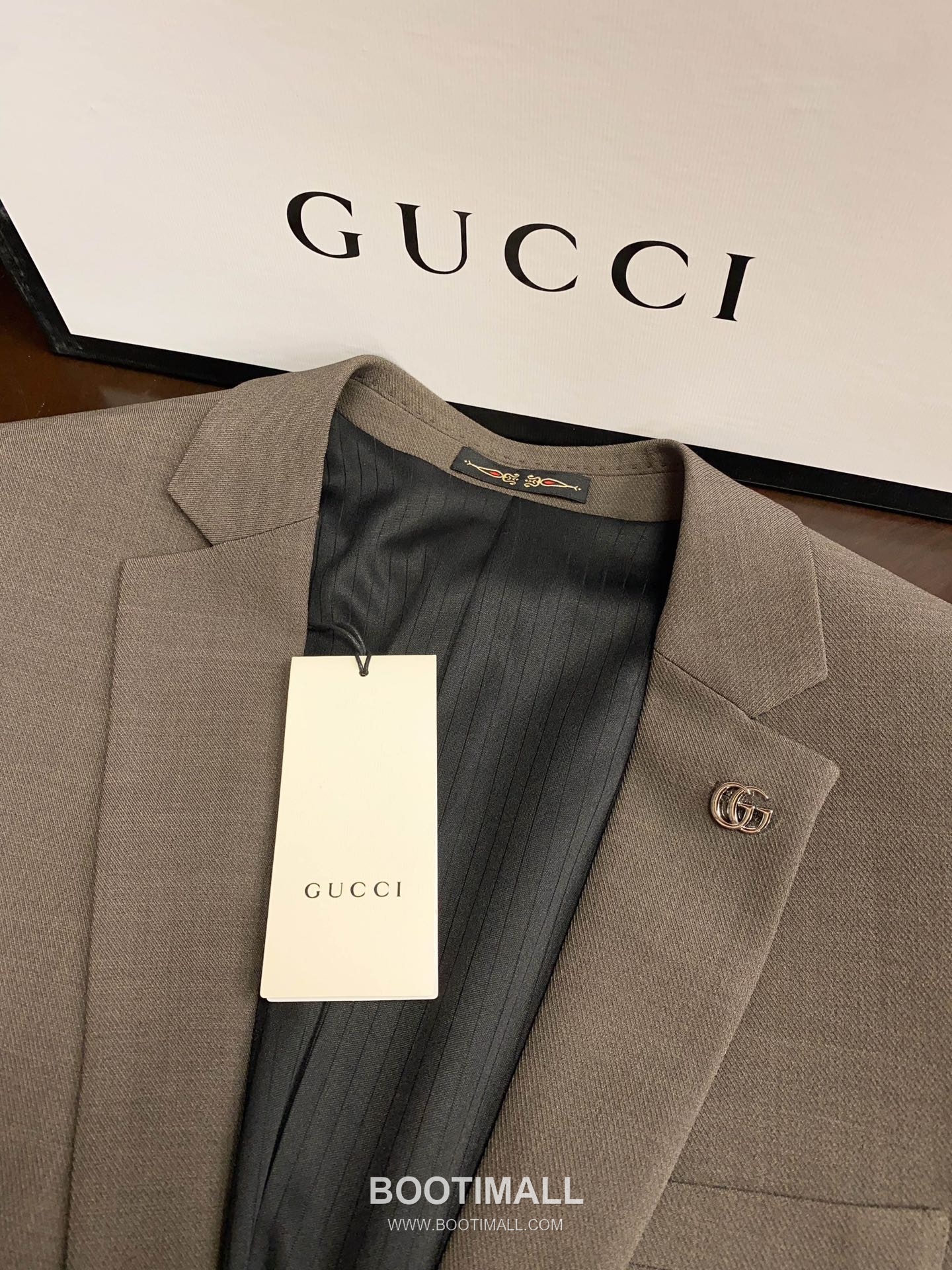 Gucci 2025 F/W Polyester Blend Suit Set Jacket Pants with Tailored Fit 구찌 2025FW 폴리에스터 블랙 재킷 팬츠 수트세트 15