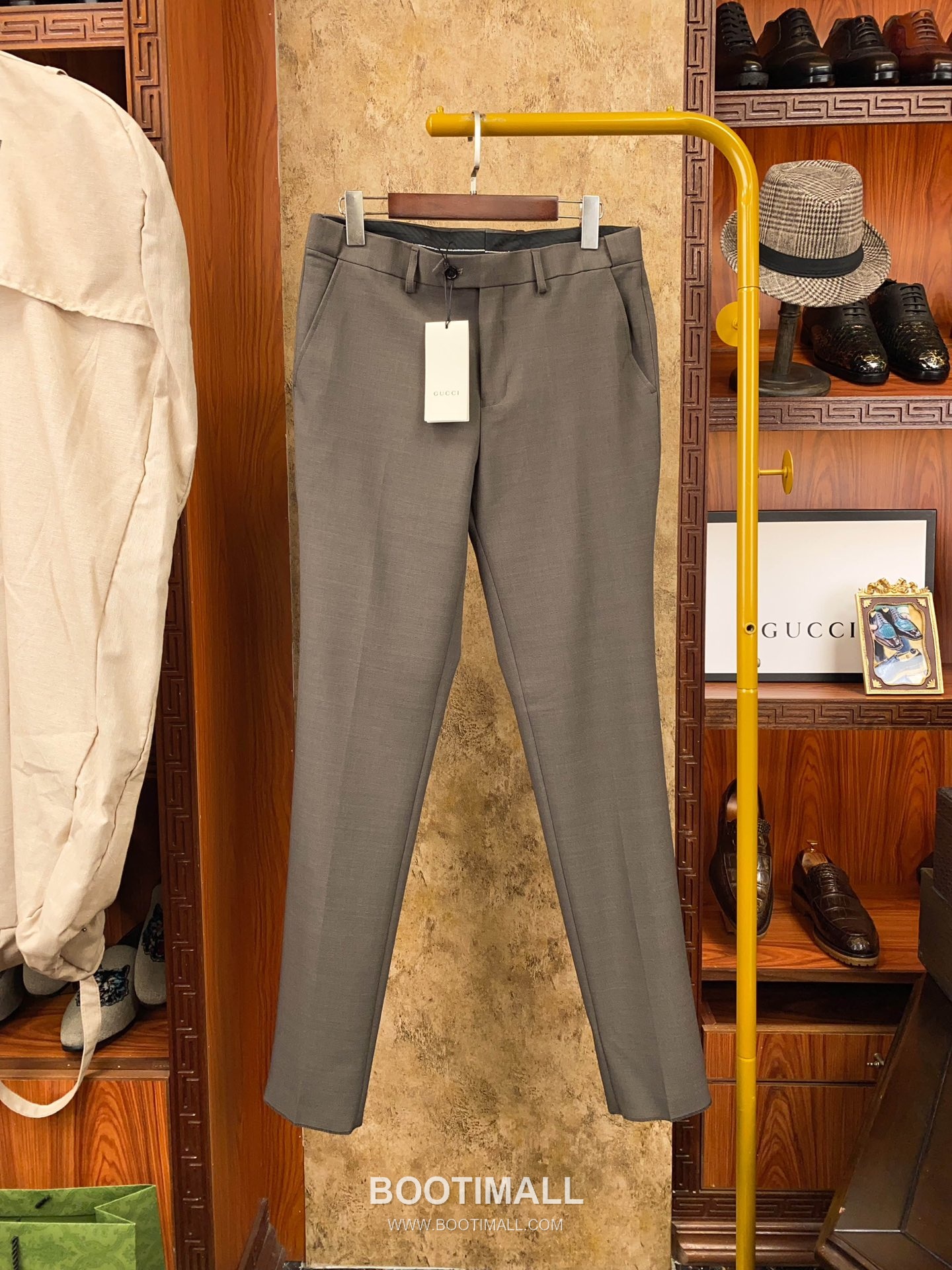 Gucci 2025 F/W Polyester Blend Suit Set Jacket Pants with Tailored Fit 구찌 2025FW 폴리에스터 블랙 재킷 팬츠 수트세트 19