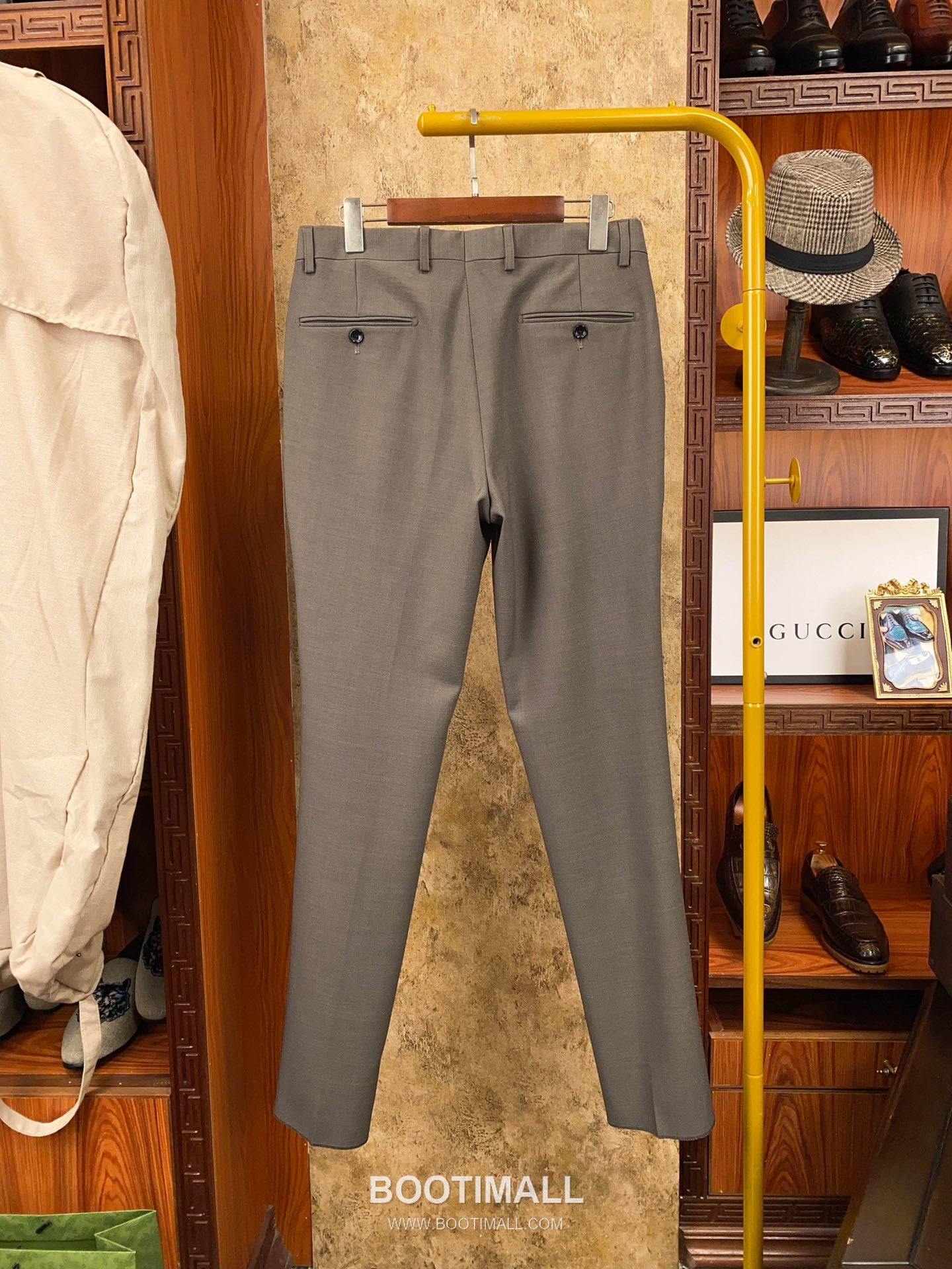 Gucci 2025 F/W Polyester Blend Suit Set Jacket Pants with Tailored Fit 구찌 2025FW 폴리에스터 블랙 재킷 팬츠 수트세트 21