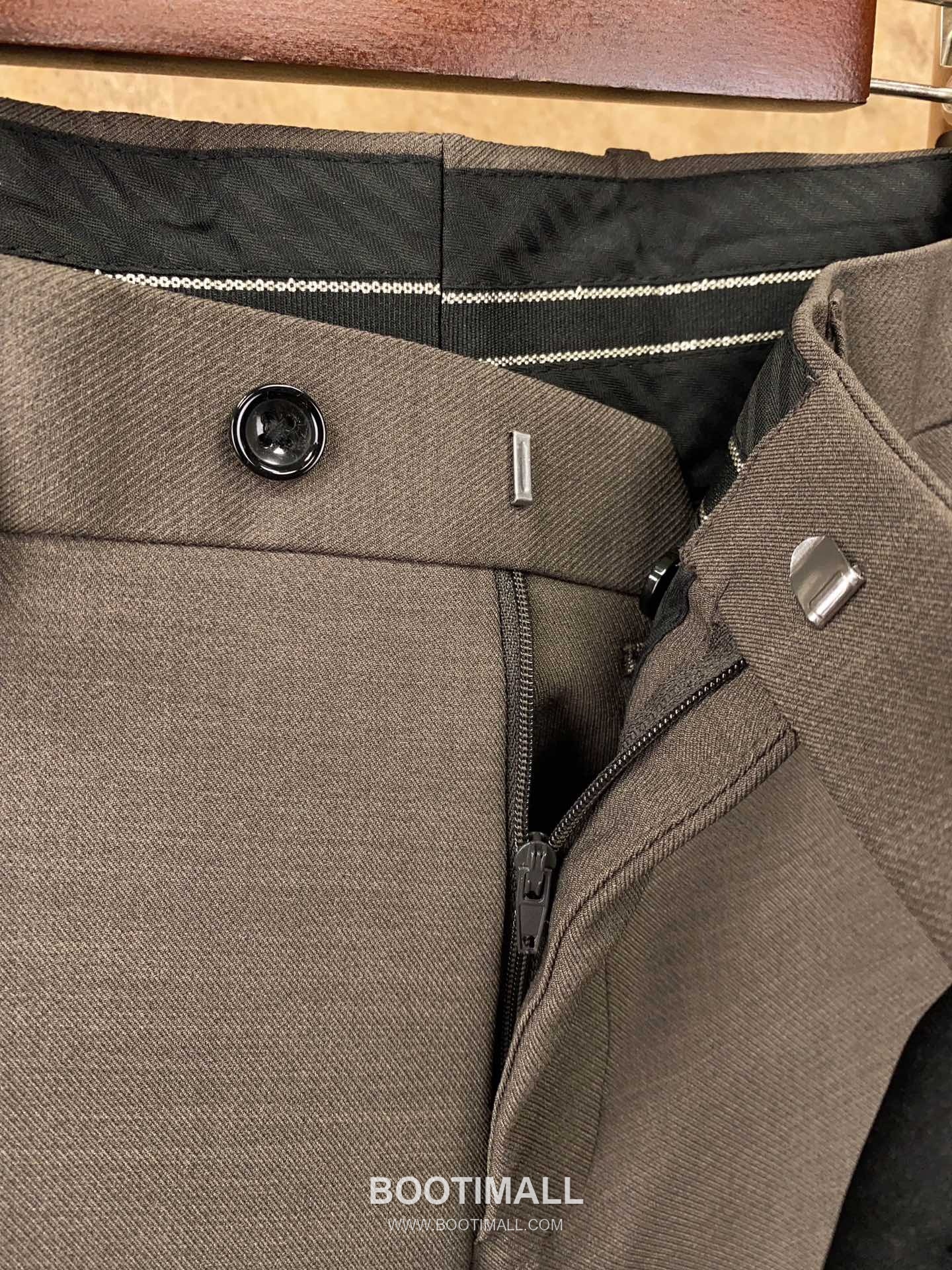 Gucci 2025 F/W Polyester Blend Suit Set Jacket Pants with Tailored Fit 구찌 2025FW 폴리에스터 블랙 재킷 팬츠 수트세트 23