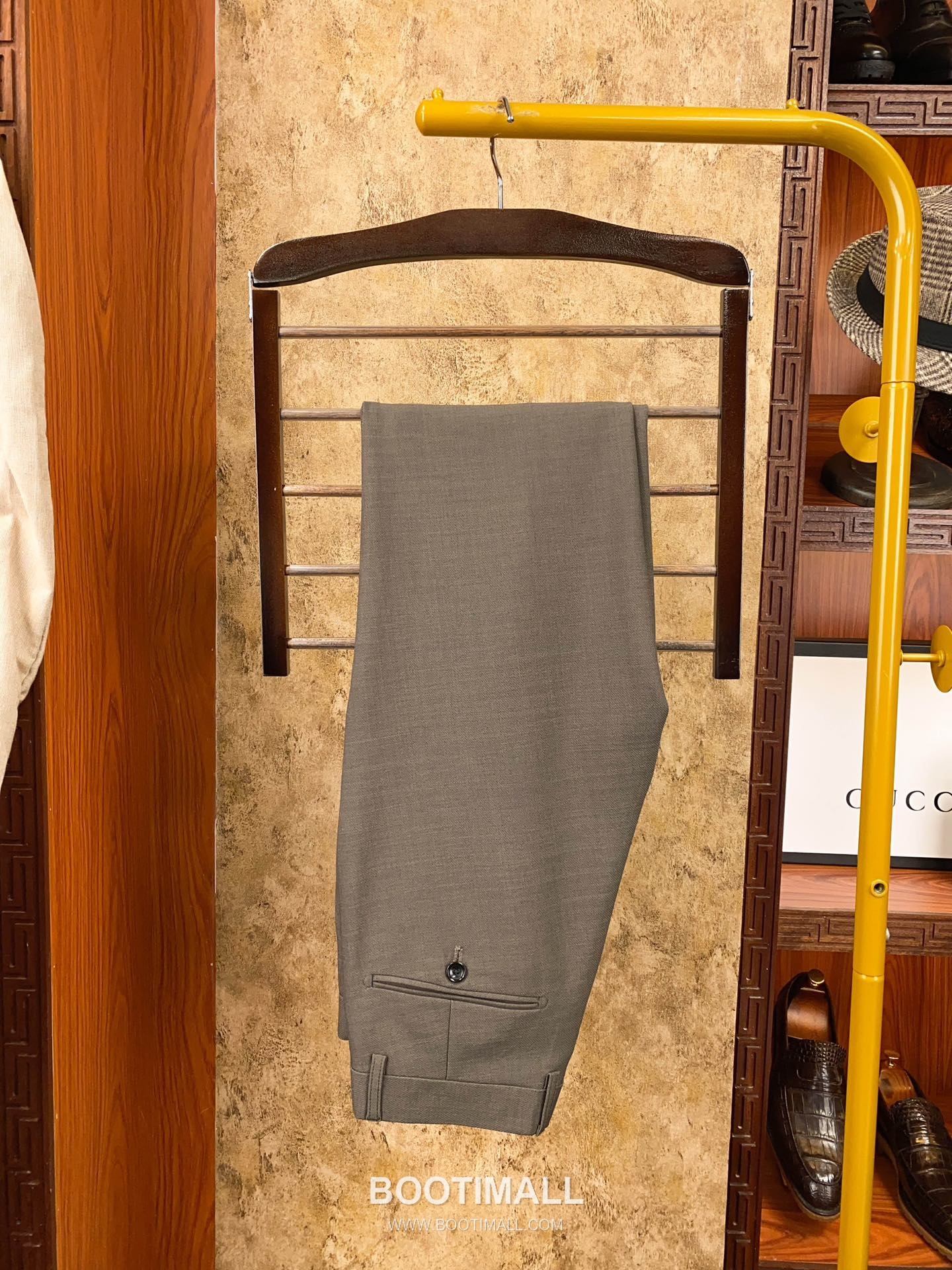 Gucci 2025 F/W Polyester Blend Suit Set Jacket Pants with Tailored Fit 구찌 2025FW 폴리에스터 블랙 재킷 팬츠 수트세트 26