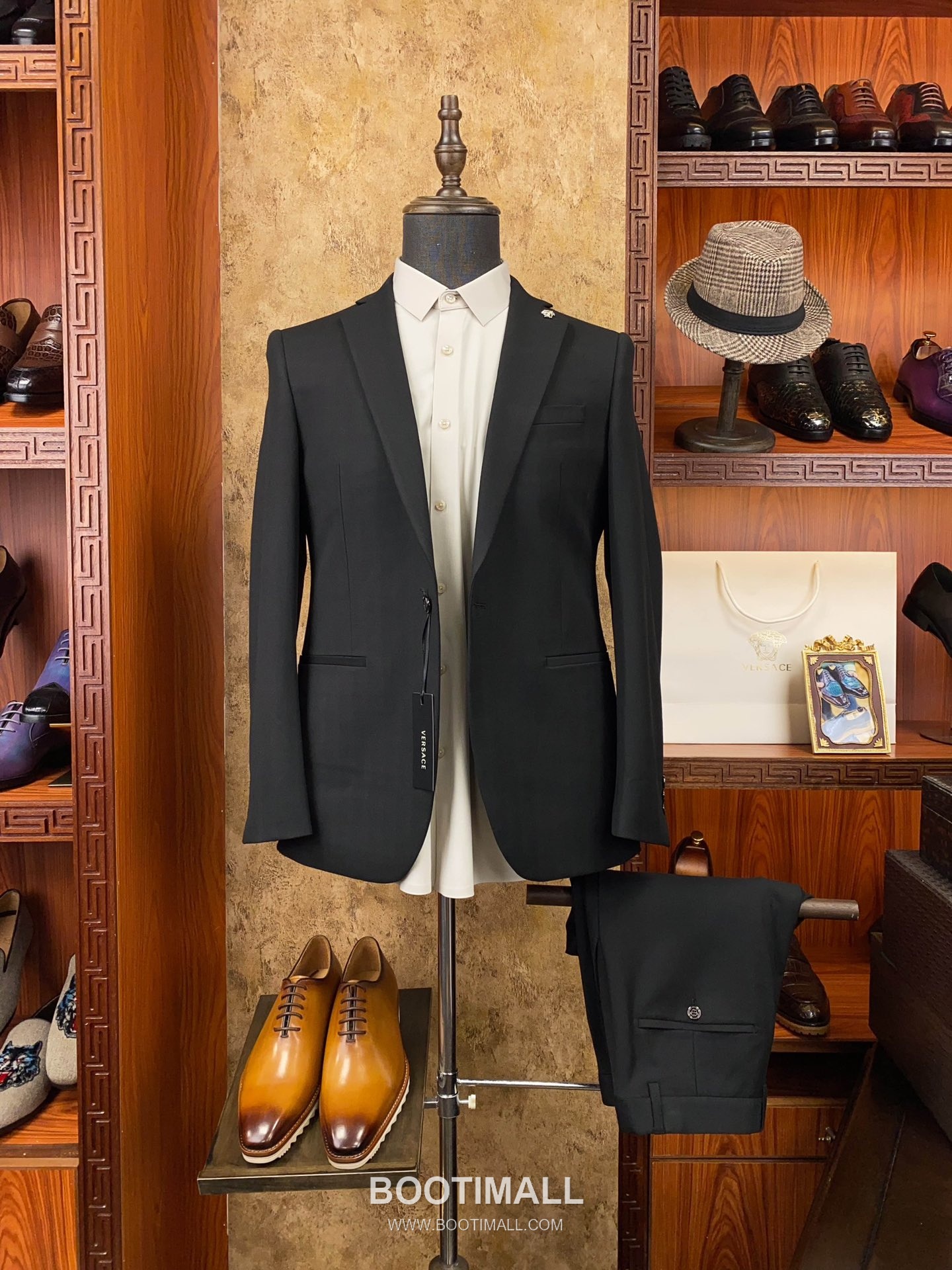 Versace 2025 F/W Wool Blend Suit Set Jacket Pants with Tailored Fit 베르사체 2025FW 울 블렌드 블랙 재킷 팬츠 수트세트 10