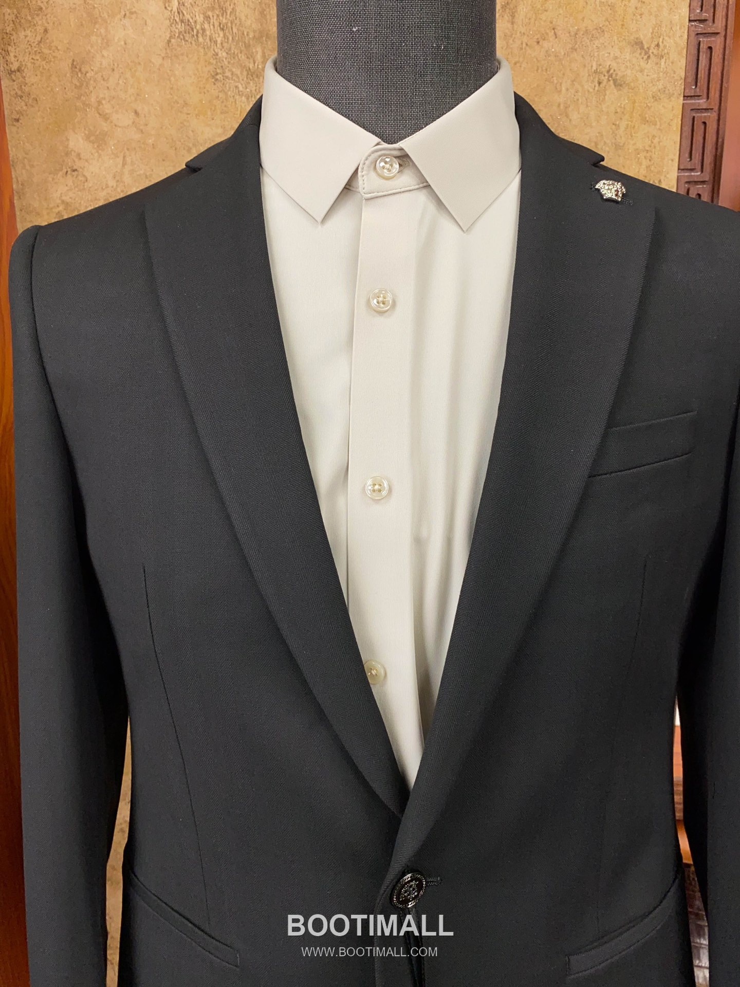 Versace 2025 F/W Wool Blend Suit Set Jacket Pants with Tailored Fit 베르사체 2025FW 울 블렌드 블랙 재킷 팬츠 수트세트 12