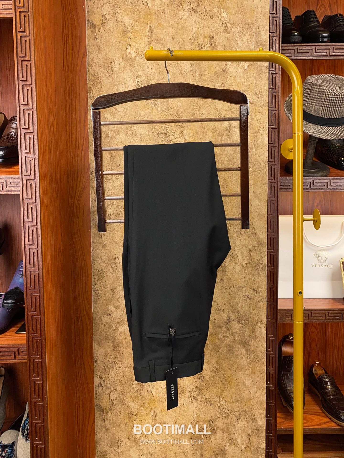 Versace 2025 F/W Wool Blend Suit Set Jacket Pants with Tailored Fit 베르사체 2025FW 울 블렌드 블랙 재킷 팬츠 수트세트 26