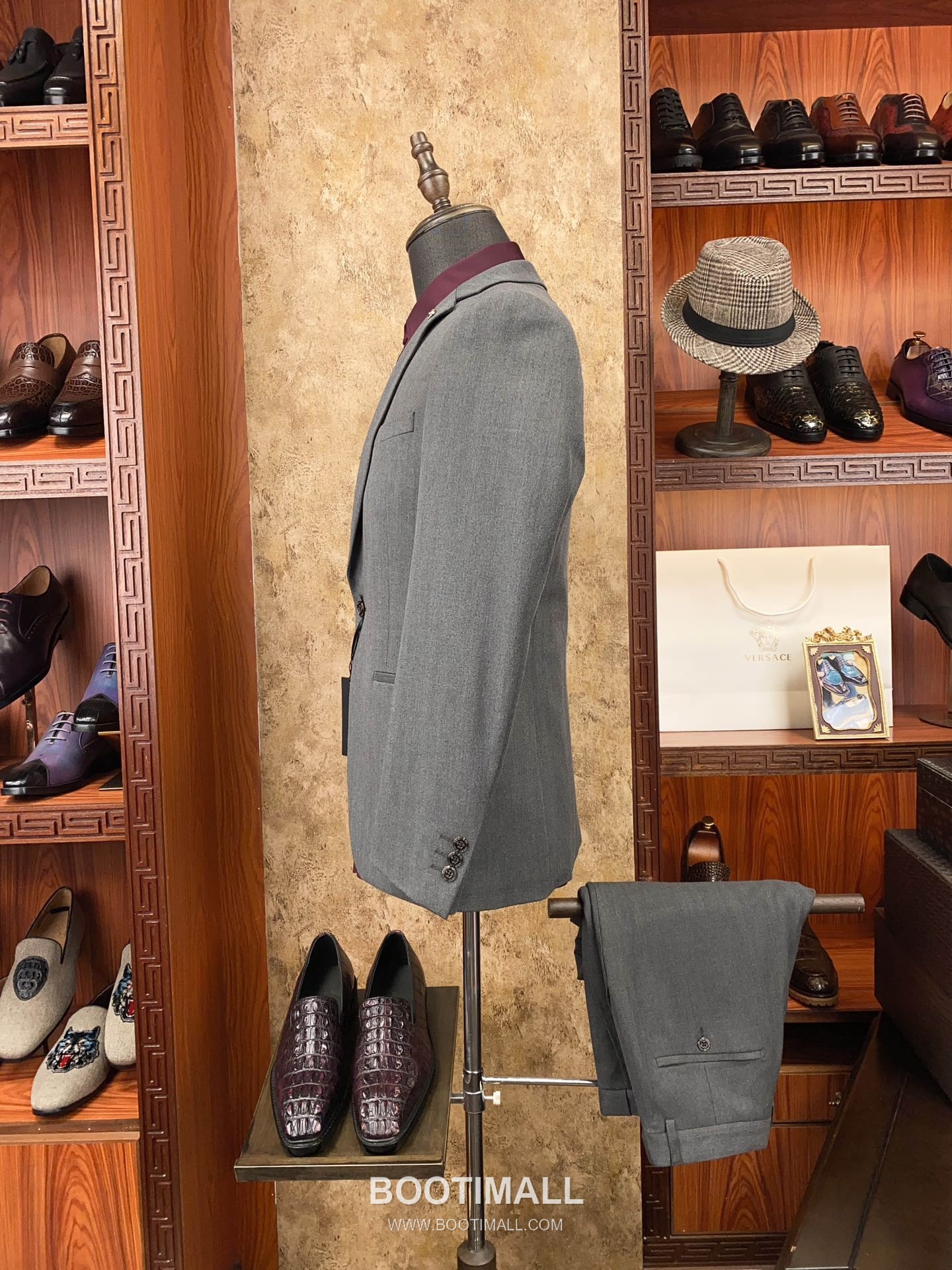 Versace 2025 F/W Wool Blend Suit Set Jacket Pants with Tailored Fit 베르사체 2025FW 울 블렌드 블랙 재킷 팬츠 수트세트 4