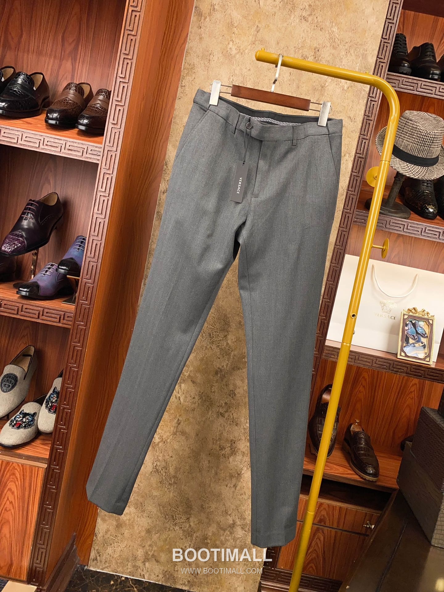 Versace 2025 F/W Wool Blend Suit Set Jacket Pants with Tailored Fit 베르사체 2025FW 울 블렌드 블랙 재킷 팬츠 수트세트 11