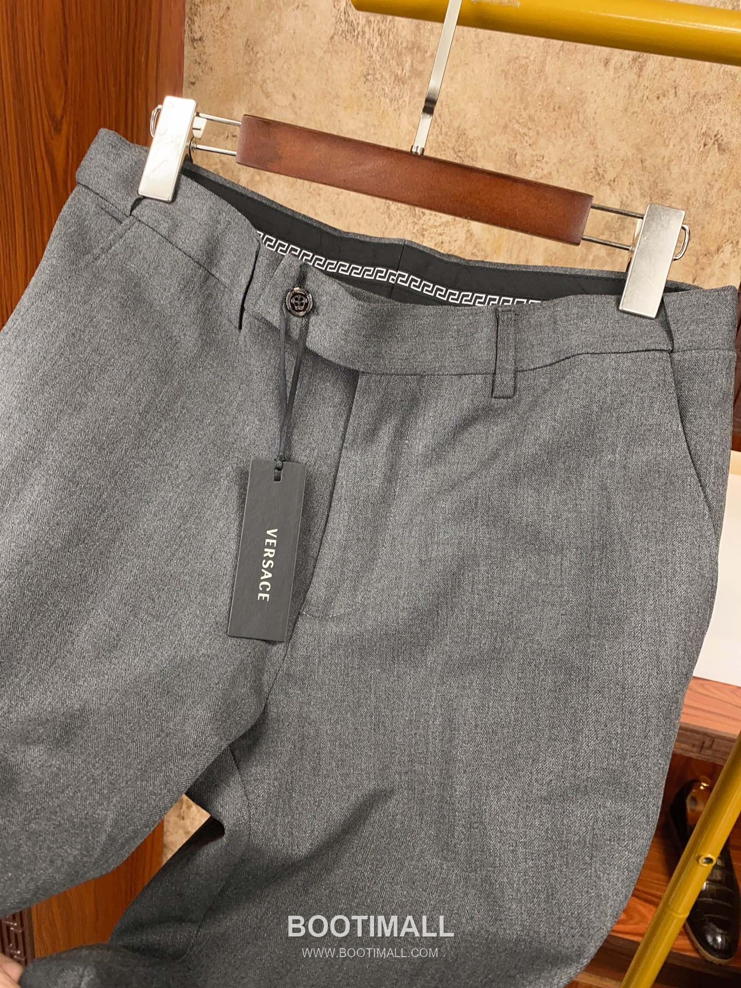 Versace 2025 F/W Wool Blend Suit Set Jacket Pants with Tailored Fit 베르사체 2025FW 울 블렌드 블랙 재킷 팬츠 수트세트 13