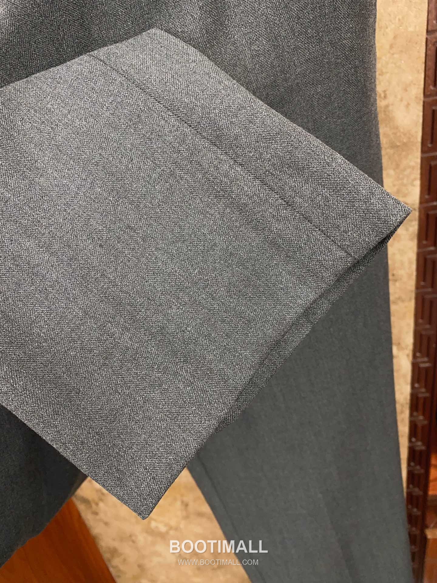 Versace 2025 F/W Wool Blend Suit Set Jacket Pants with Tailored Fit 베르사체 2025FW 울 블렌드 블랙 재킷 팬츠 수트세트 15