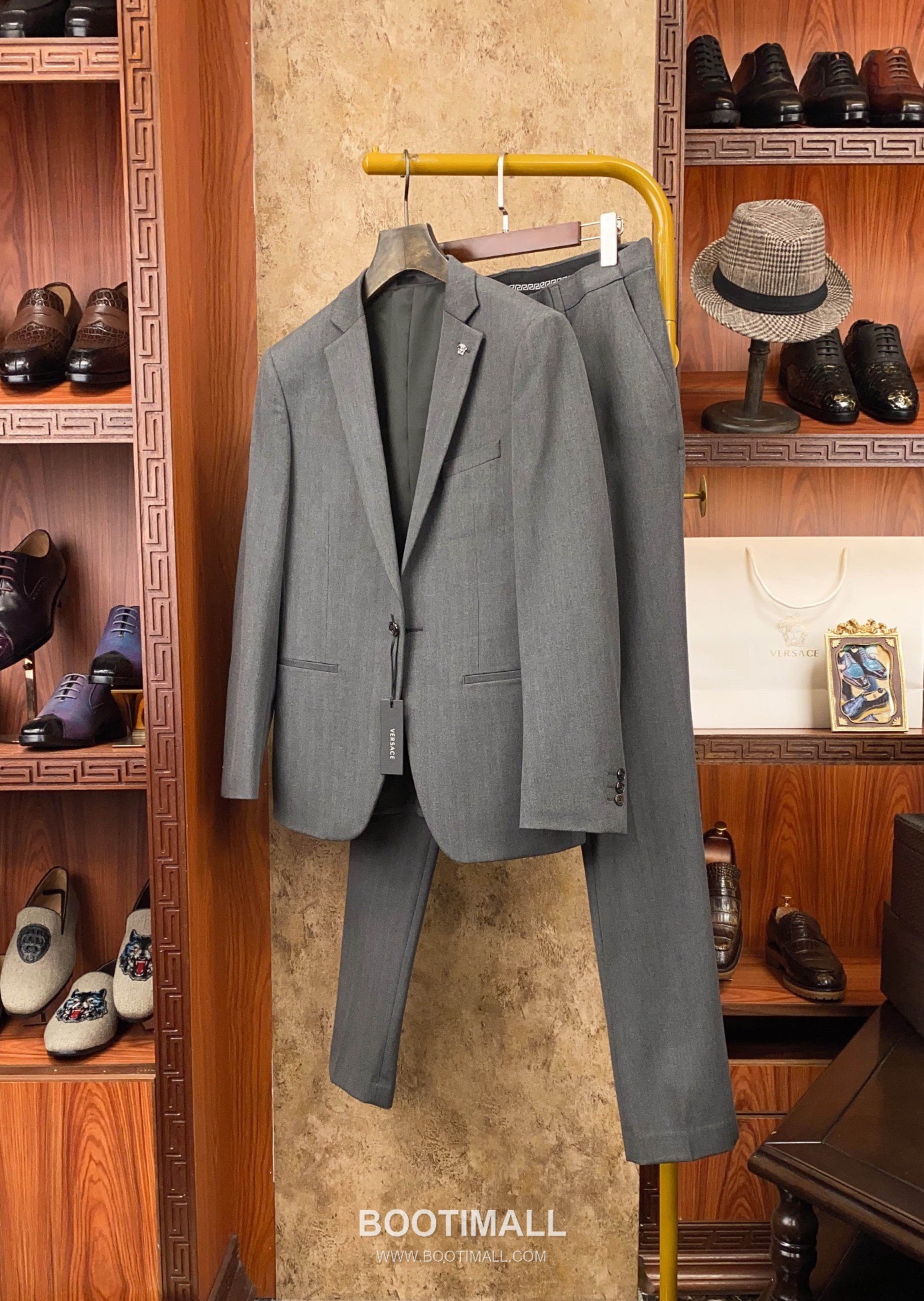 Versace 2025 F/W Wool Blend Suit Set Jacket Pants with Tailored Fit 베르사체 2025FW 울 블렌드 블랙 재킷 팬츠 수트세트 18