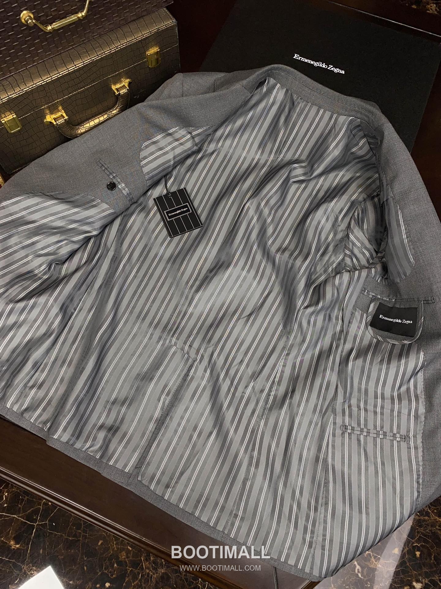 Zegna 2025 F/W Polyester Blend Suit Set Jacket Pants with Tailored Fit 제냐 2025FW 폴리에스터 블랙 재킷 팬츠 수트세트 6