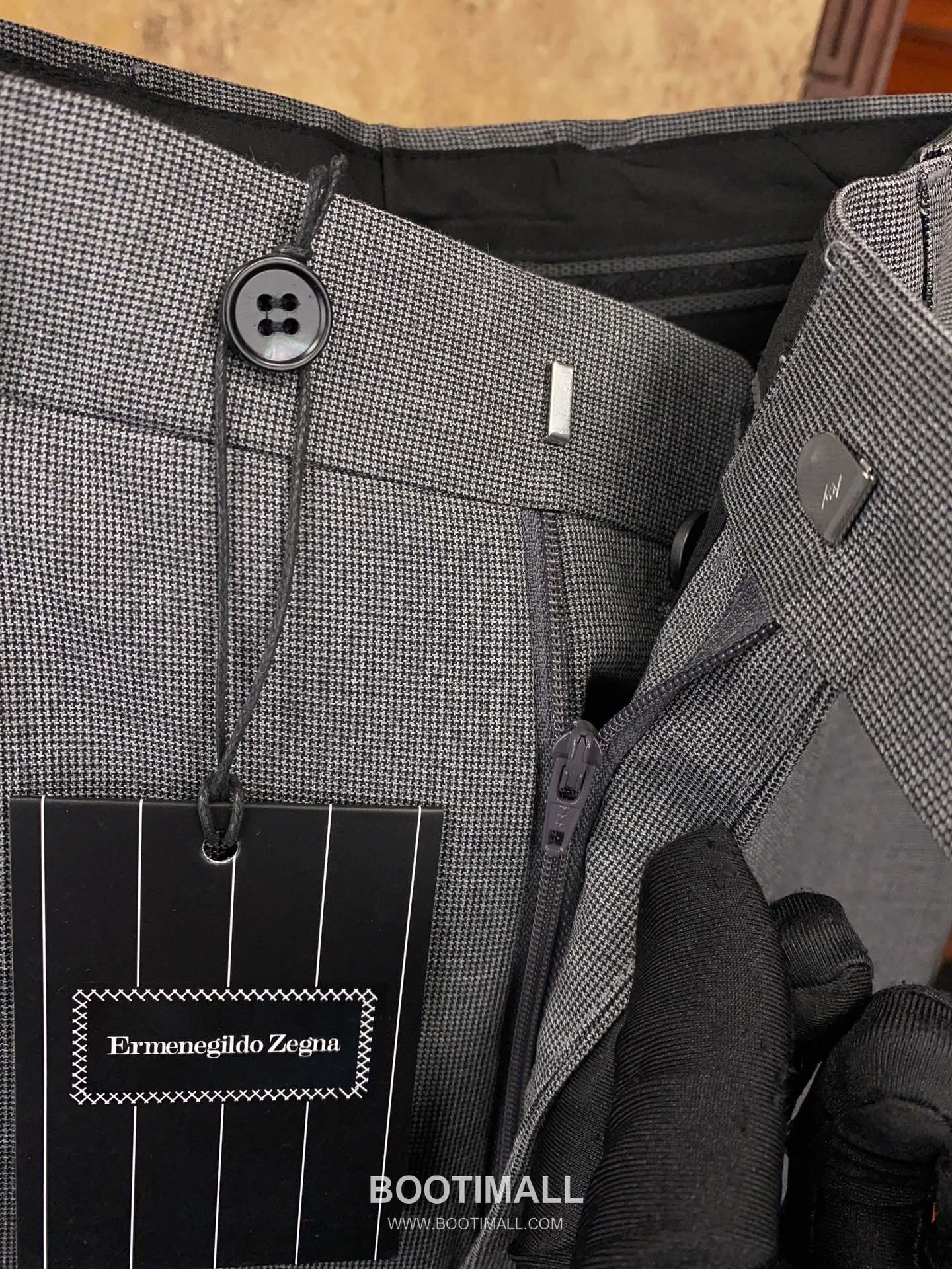 Zegna 2025 F/W Polyester Blend Suit Set Jacket Pants with Tailored Fit 제냐 2025FW 폴리에스터 블랙 재킷 팬츠 수트세트 14