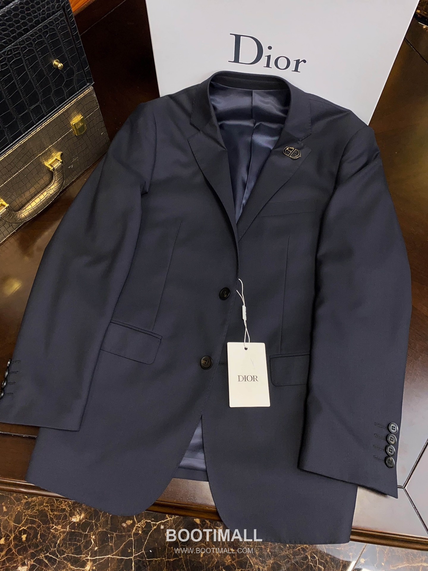 Dior 2025 F/W Polyester Viscose Suit Set Jacket Vest Pants with Tailored Fit 디올 2025FW 폴리에스터 블랙 재킷 베스트 팬츠 수트세트 9