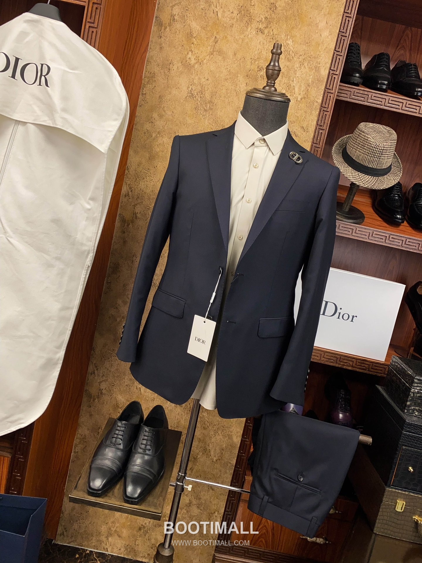 Dior 2025 F/W Polyester Viscose Suit Set Jacket Vest Pants with Tailored Fit 디올 2025FW 폴리에스터 블랙 재킷 베스트 팬츠 수트세트 20