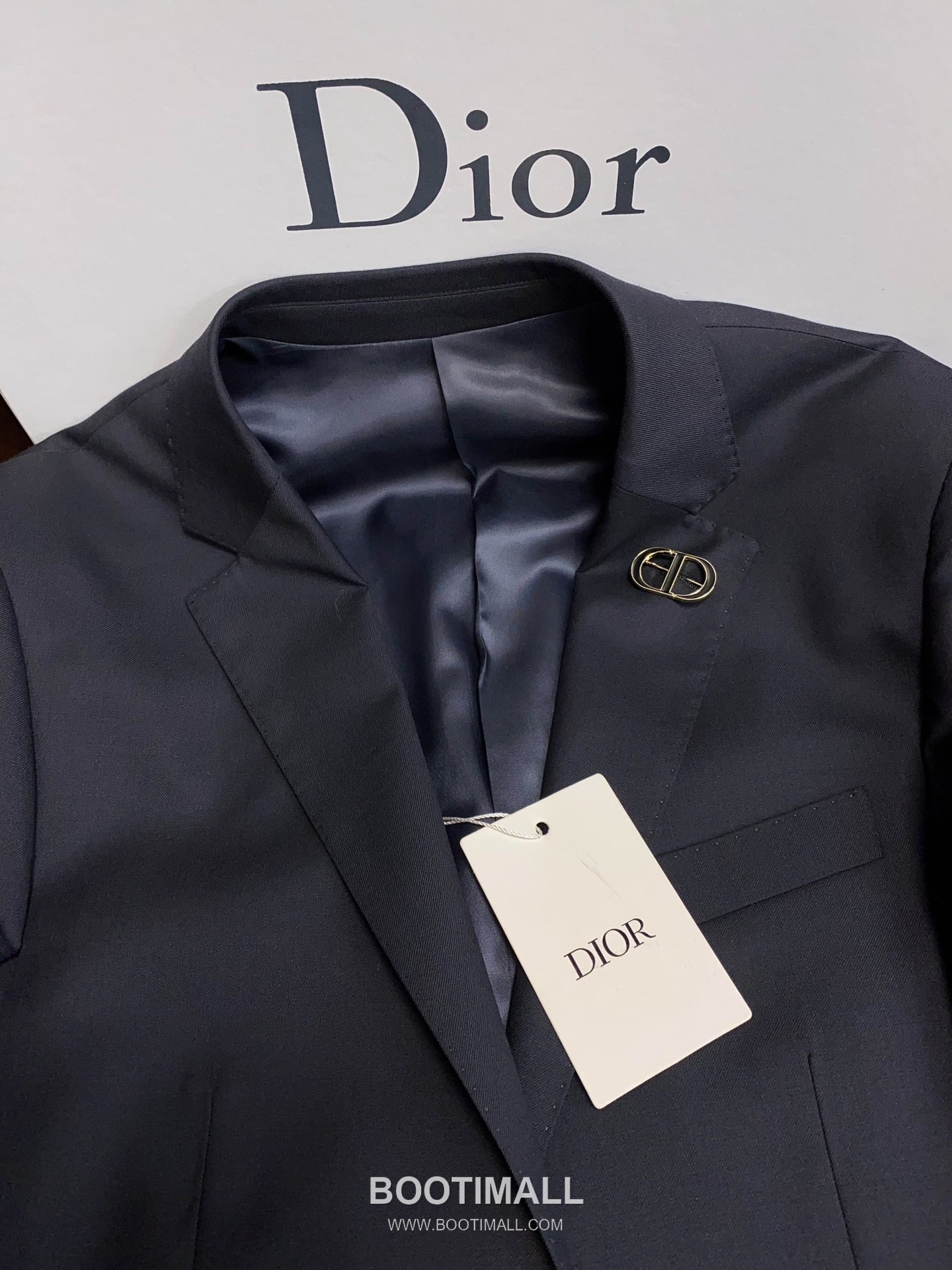 Dior 2025 F/W Polyester Viscose Suit Set Jacket Vest Pants with Tailored Fit 디올 2025FW 폴리에스터 블랙 재킷 베스트 팬츠 수트세트 23