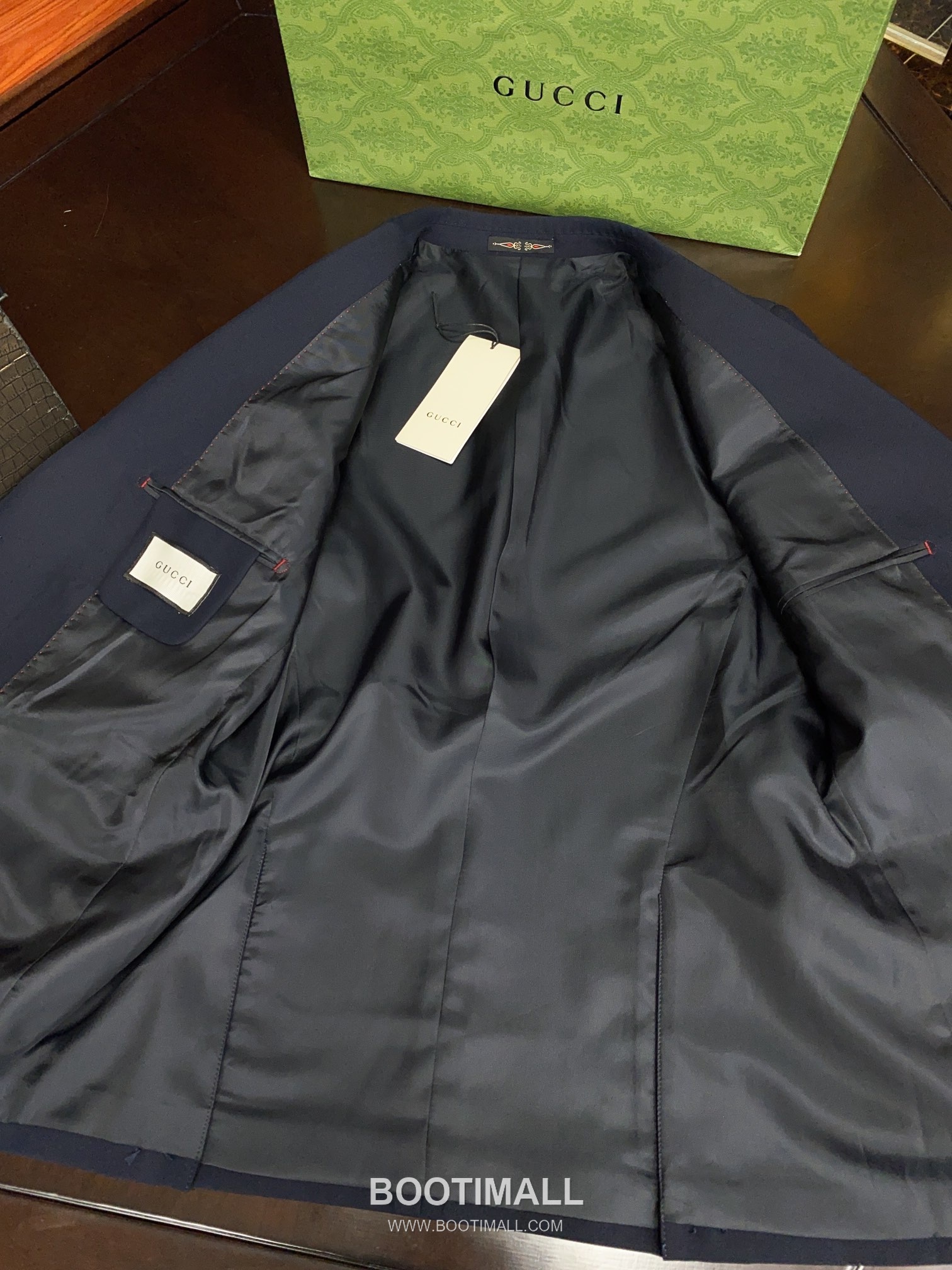 Dior 2025 F/W Polyester Viscose Suit Set Jacket Vest Pants with Tailored Fit 디올 2025FW 폴리에스터 블랙 재킷 베스트 팬츠 수트세트 44