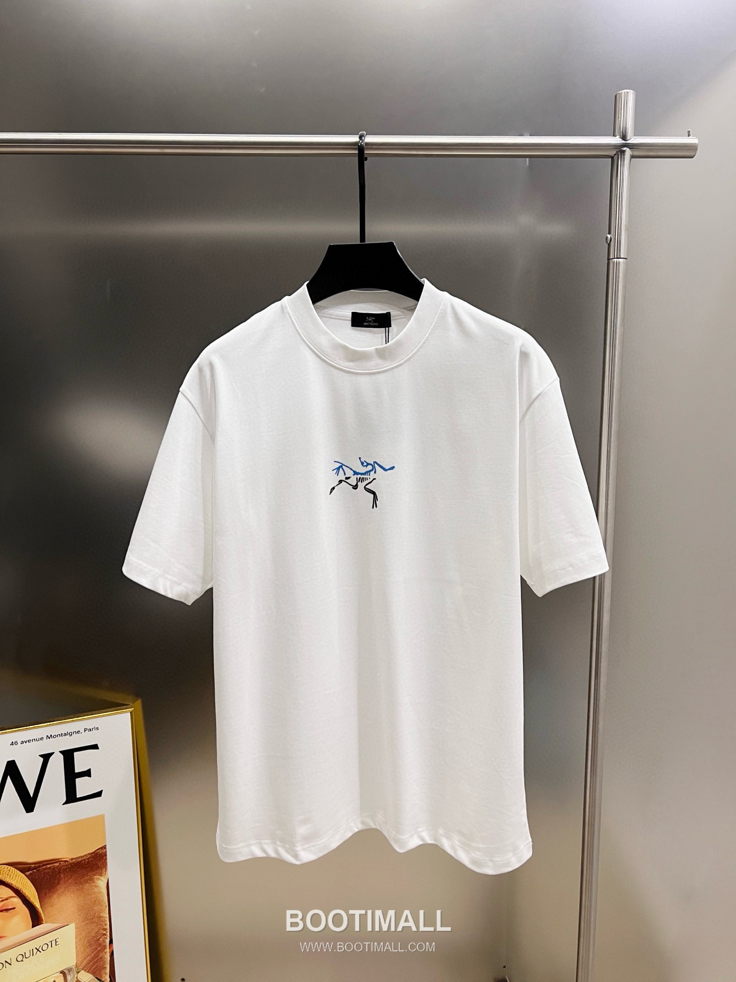 Arc'teryx 2026 S/S Cotton Short Sleeve T-Shirt with Foam Logo Print 아크테릭스 2026SS 코튼 블랙 티셔츠 발포 로고 프린트 1