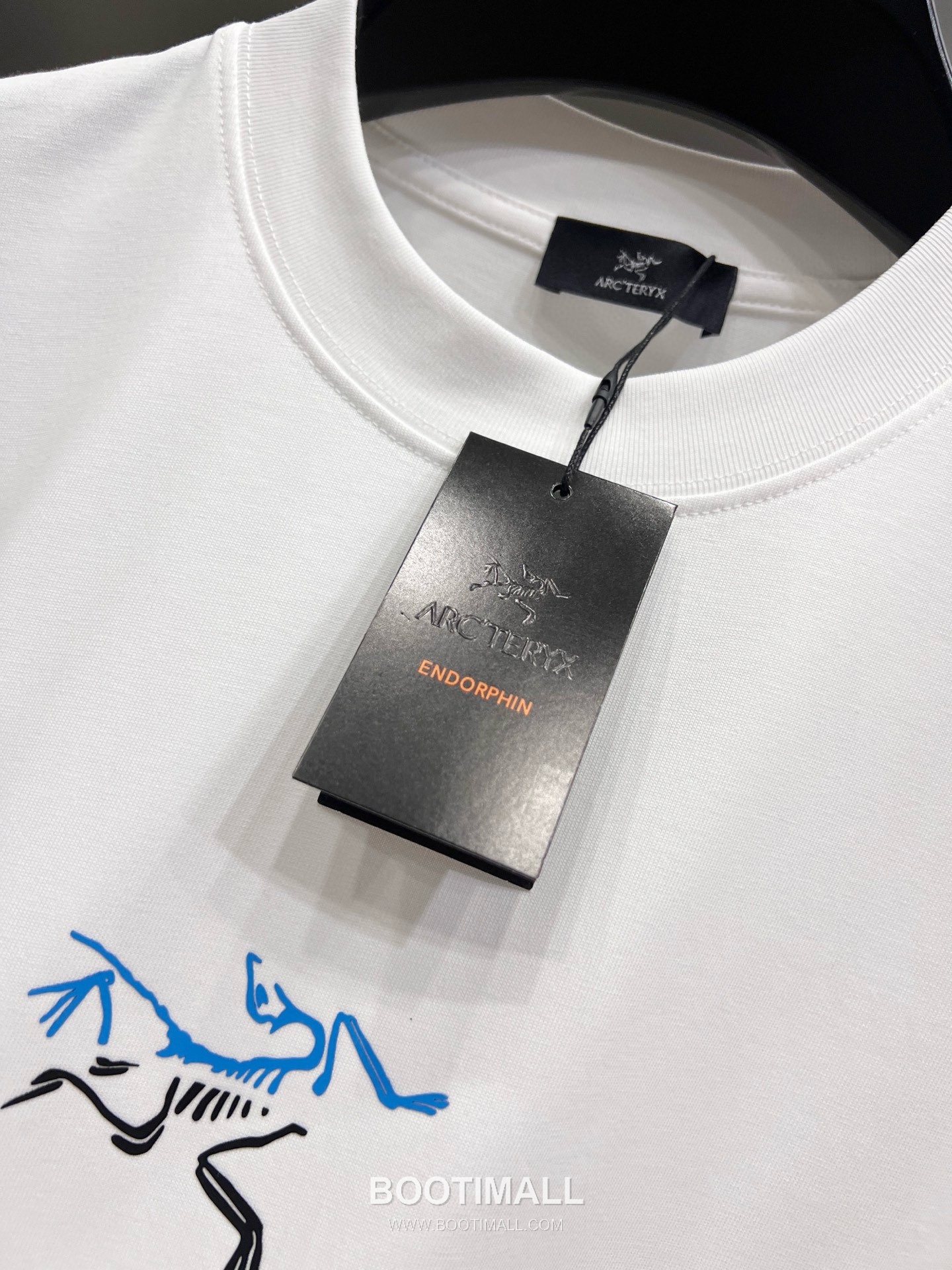 Arc'teryx 2026 S/S Cotton Short Sleeve T-Shirt with Foam Logo Print 아크테릭스 2026SS 코튼 블랙 티셔츠 발포 로고 프린트 4