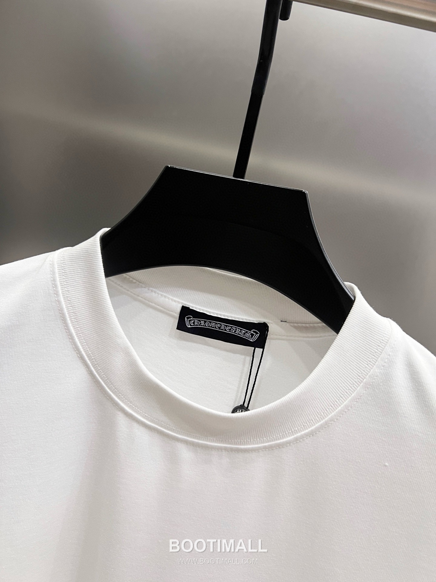 Chrome Hearts 2026 S/S Cotton Short Sleeve T-Shirt with Cross Patch Foam Print 크롬하츠 2026SS 코튼 블랙 티셔츠 십자가 패치 발포 프린트 3