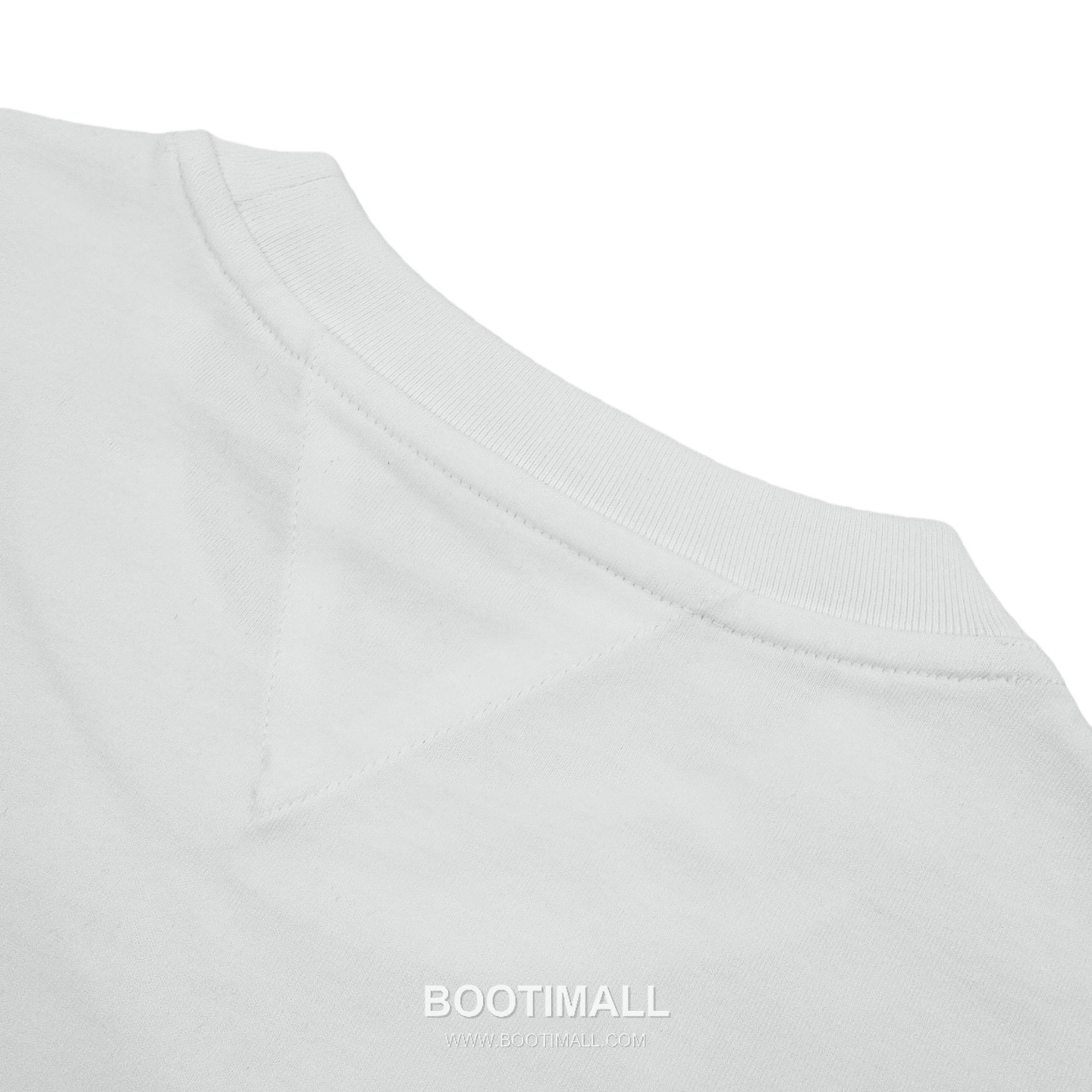 Louis Vuitton 2026 S/S Cotton Short Sleeve T-Shirt with Embossed Logo Print 루이비통 2026SS 코튼 블랙 티셔츠 입체 로고 프린트 13