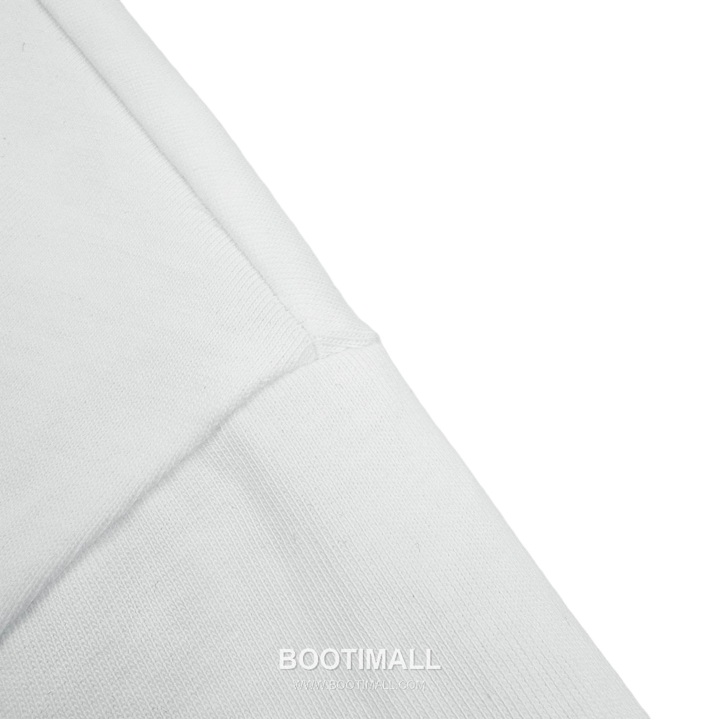 Louis Vuitton 2026 S/S Cotton Short Sleeve T-Shirt with Embossed Logo Print 루이비통 2026SS 코튼 블랙 티셔츠 입체 로고 프린트 14