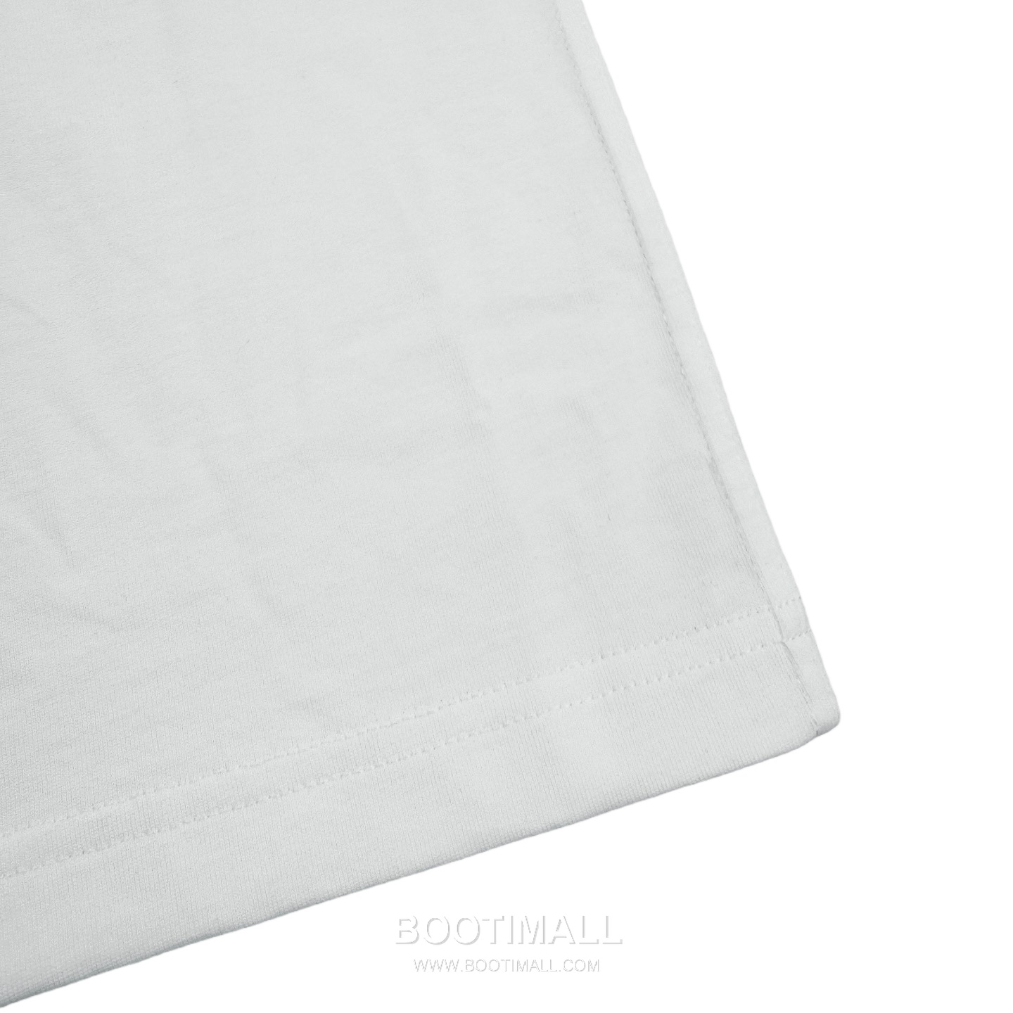 Louis Vuitton 2026 S/S Cotton Short Sleeve T-Shirt with Embossed Logo Print 루이비통 2026SS 코튼 블랙 티셔츠 입체 로고 프린트 18