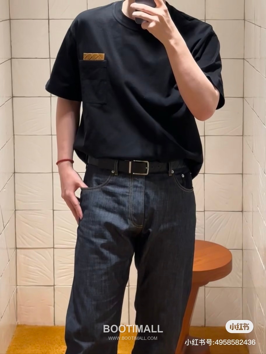 Louis Vuitton 2026 S/S Cotton Short Sleeve T-Shirt with Embossed Logo Print 루이비통 2026SS 코튼 블랙 티셔츠 입체 로고 프린트 2