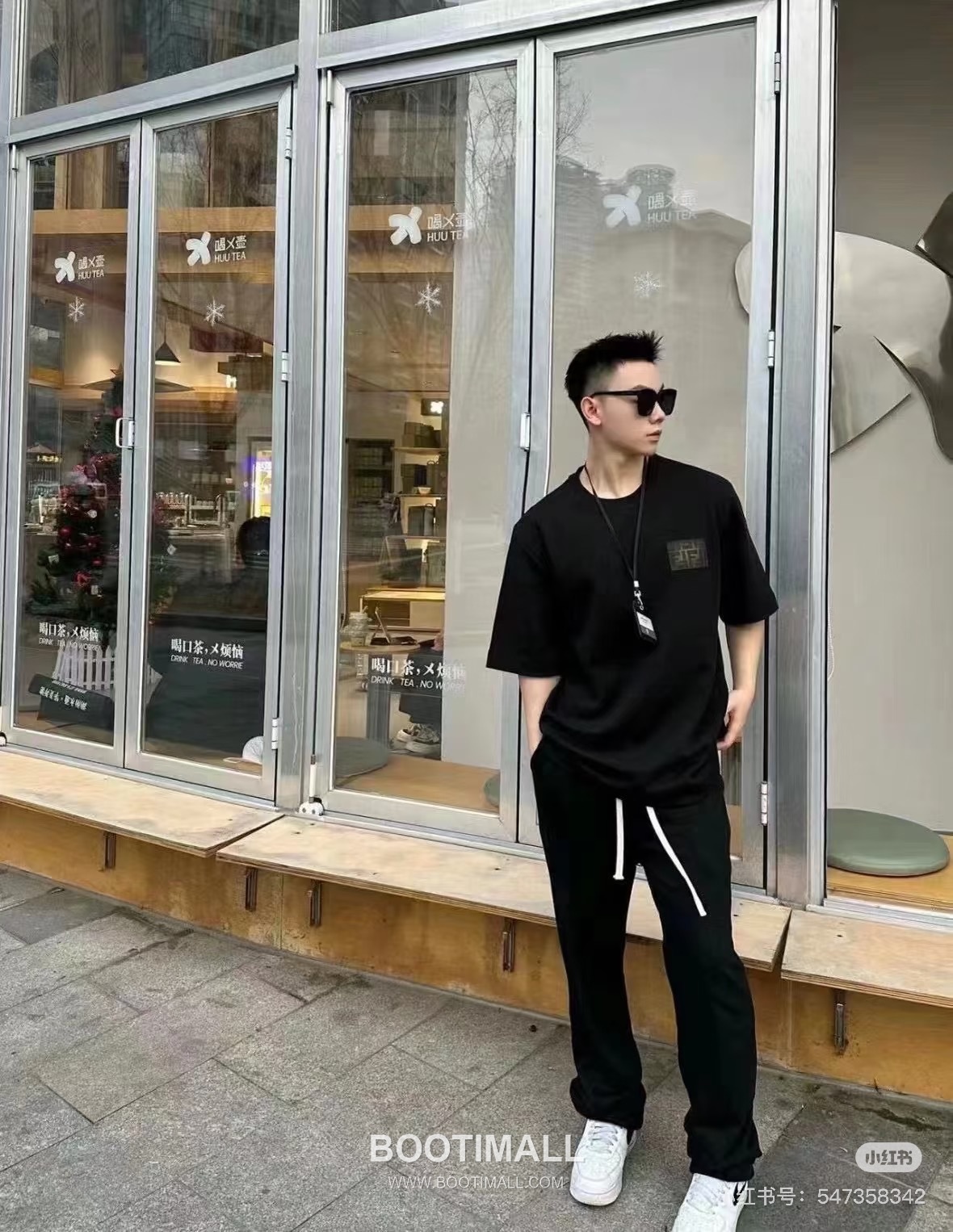 Fendi 2025 S/S Cotton Short Sleeve T-Shirt with Double F Patch Logo 펜디 2025SS 코튼 블랙 티셔츠 더블F 패치 로고 8