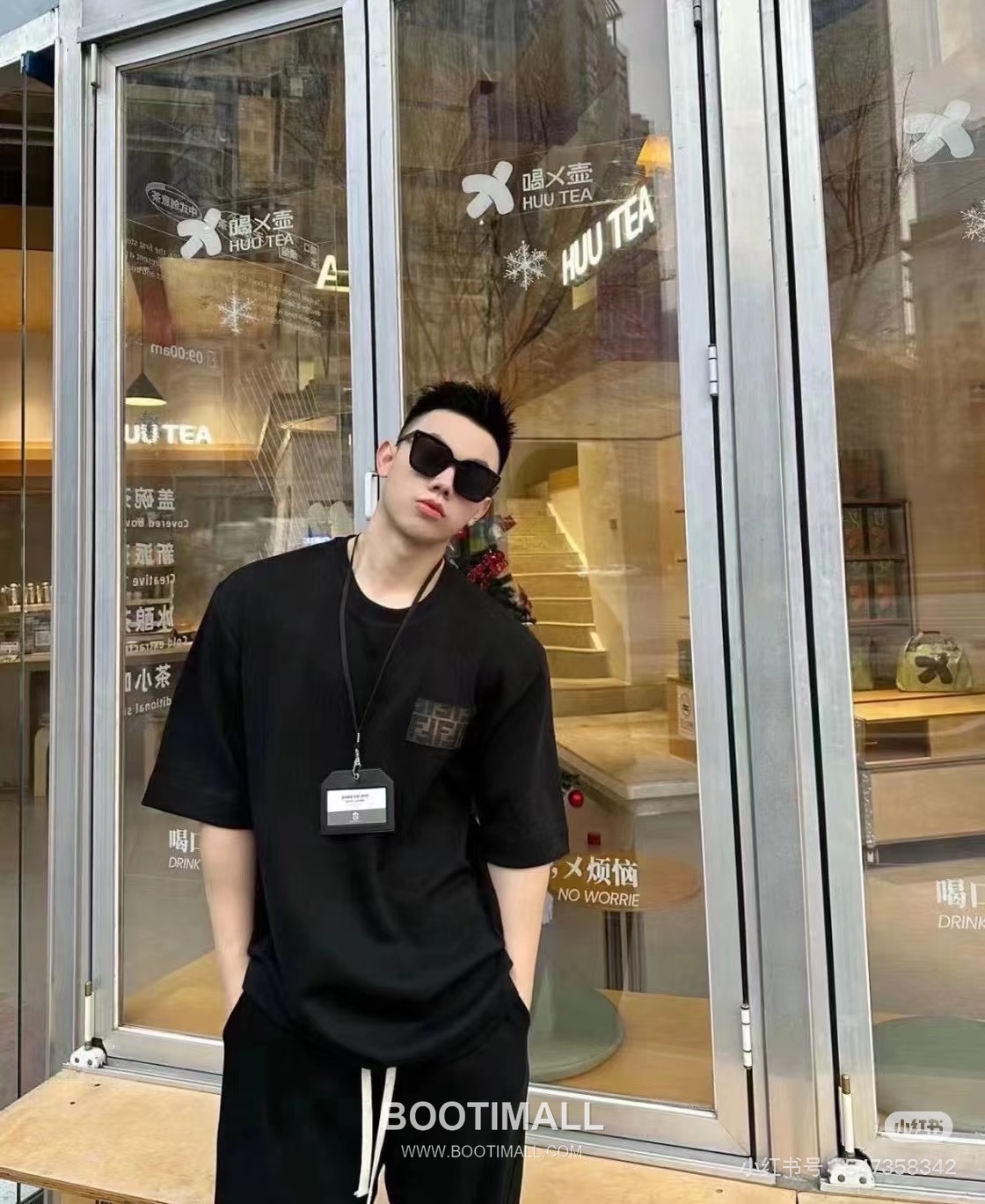 Fendi 2025 S/S Cotton Short Sleeve T-Shirt with Double F Patch Logo 펜디 2025SS 코튼 블랙 티셔츠 더블F 패치 로고 9