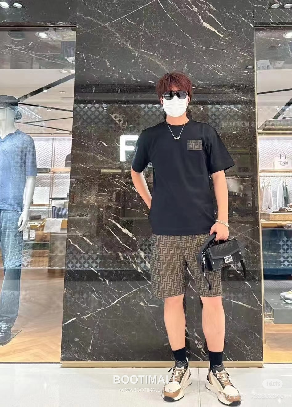 Fendi 2025 S/S Cotton Short Sleeve T-Shirt with Double F Patch Logo 펜디 2025SS 코튼 블랙 티셔츠 더블F 패치 로고 10