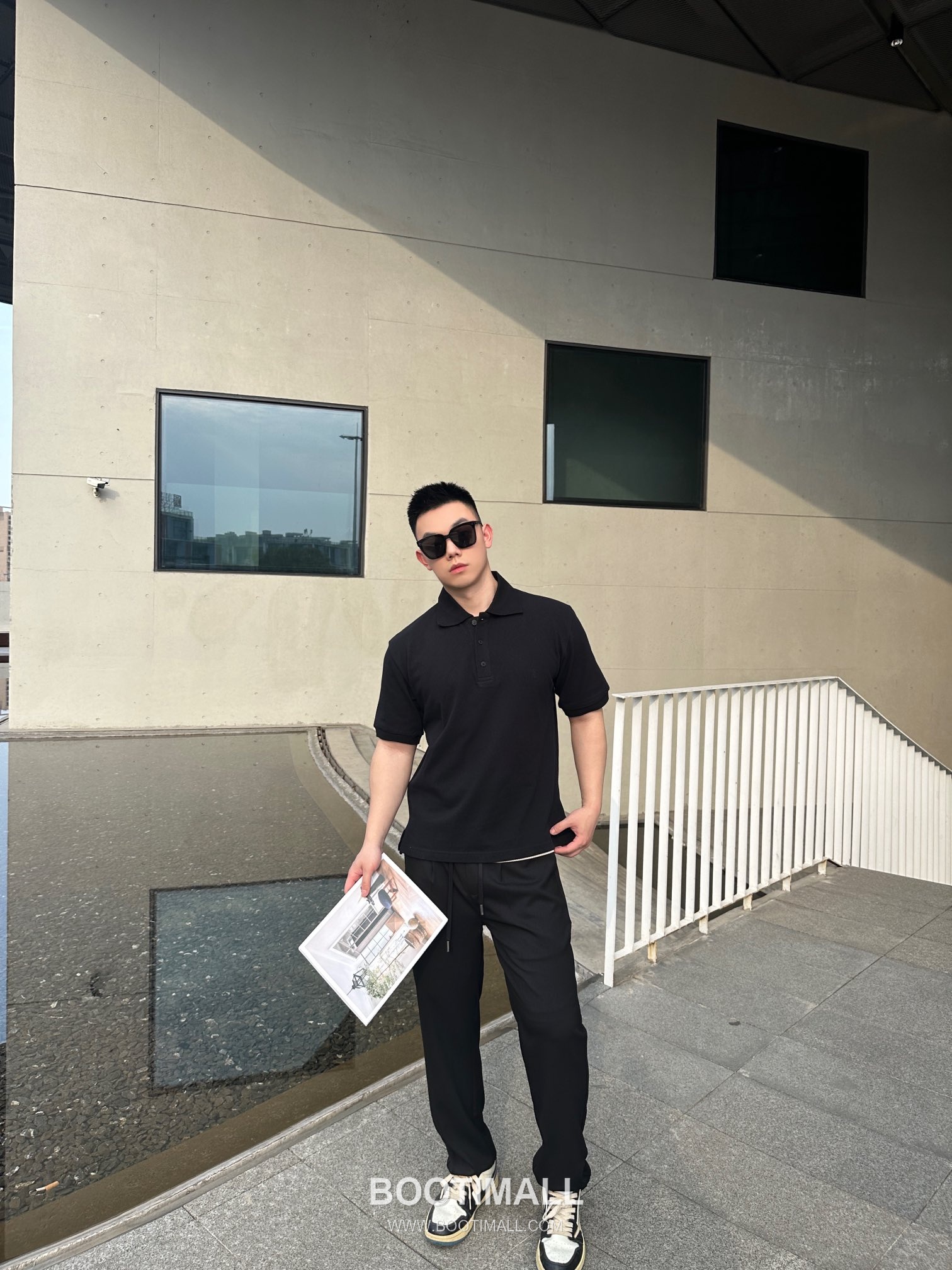 Saint Laurent 2025 S/S Cotton Polo Shirt with Embroidered Logo 생로랑 2025SS 코튼 블랙 폴로셔츠 자수 로고 7