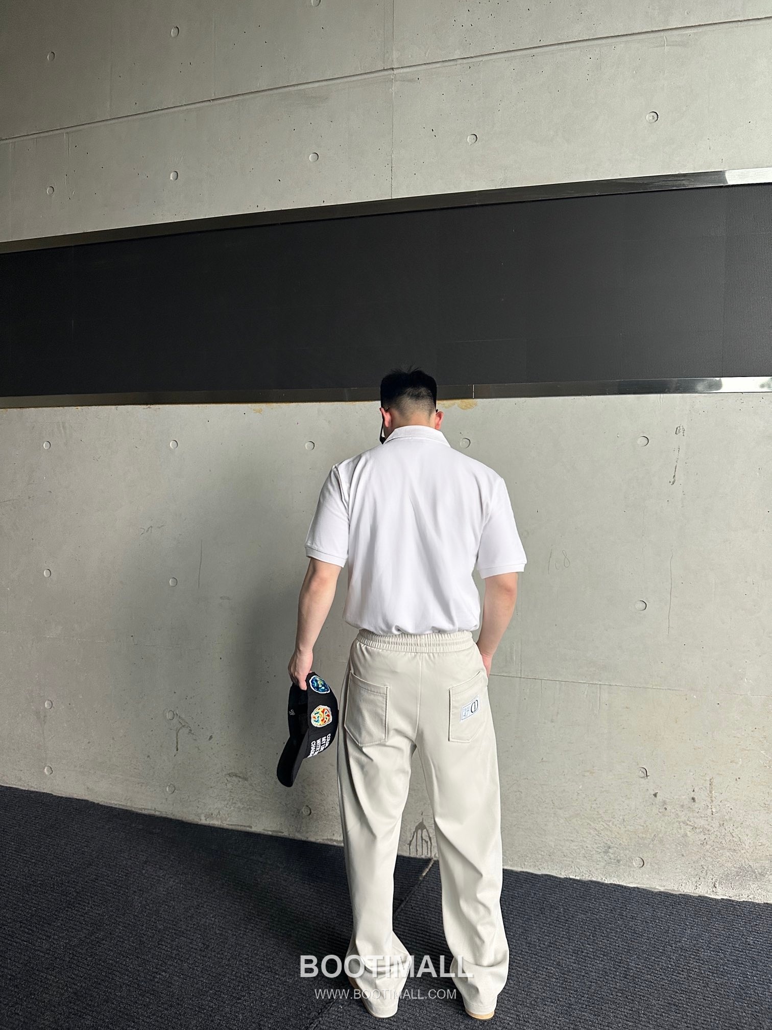 Saint Laurent 2025 S/S Cotton Polo Shirt with Embroidered Logo 생로랑 2025SS 코튼 블랙 폴로셔츠 자수 로고 8