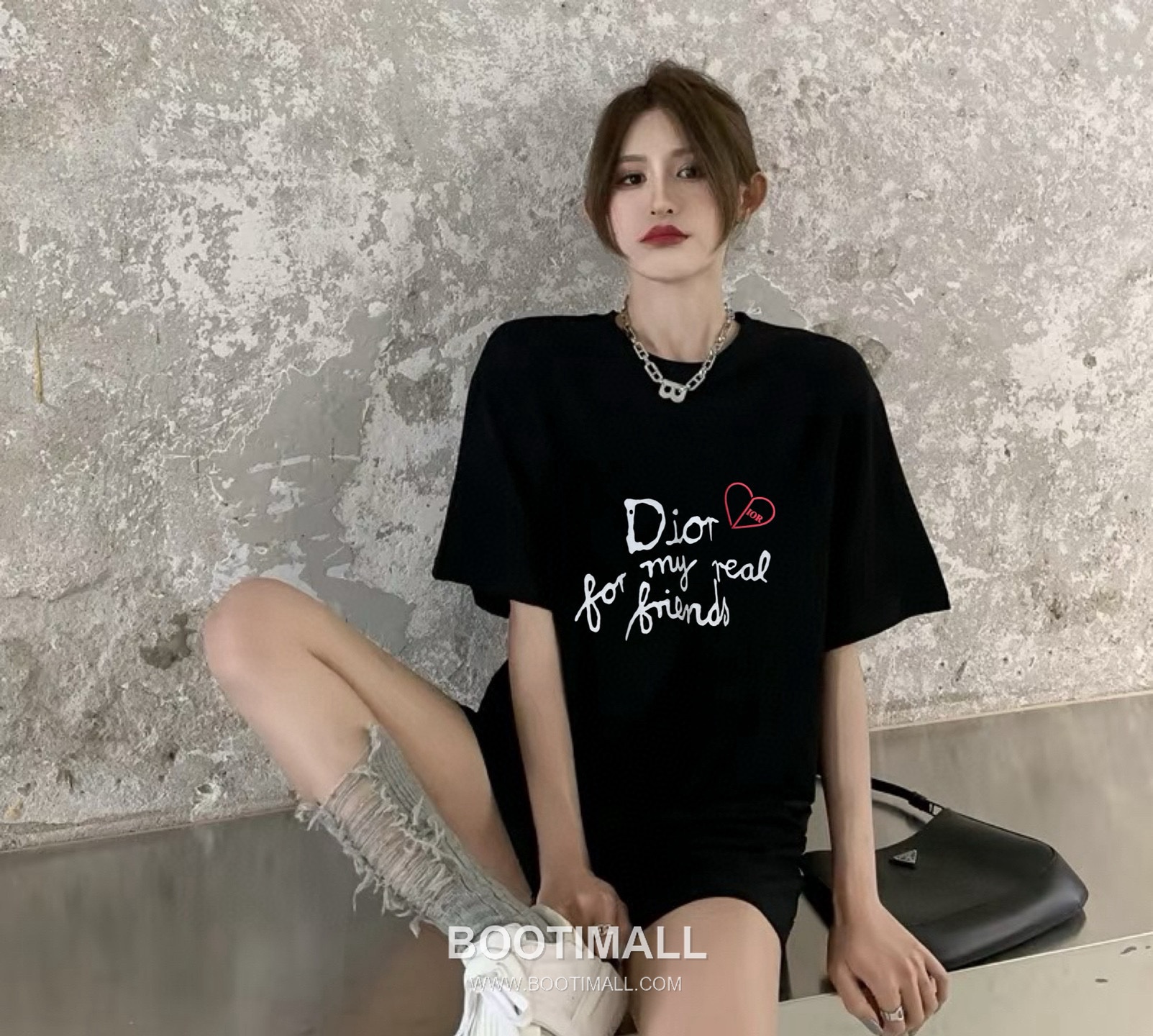 Dior 2025 S/S Cotton Short Sleeve T-Shirt with Logo Print 디올 2025SS 코튼 블랙 티셔츠 로고 프린트 1
