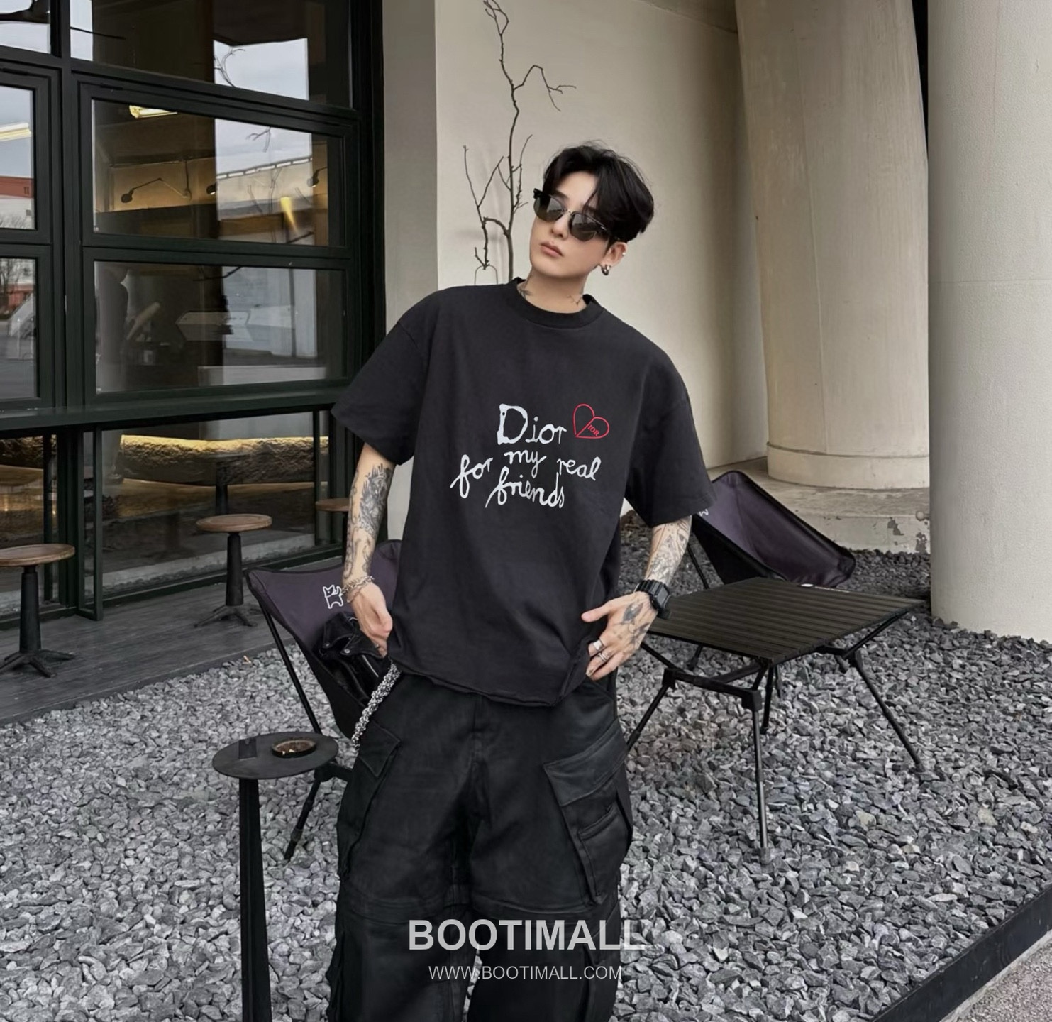 Dior 2025 S/S Cotton Short Sleeve T-Shirt with Logo Print 디올 2025SS 코튼 블랙 티셔츠 로고 프린트 2