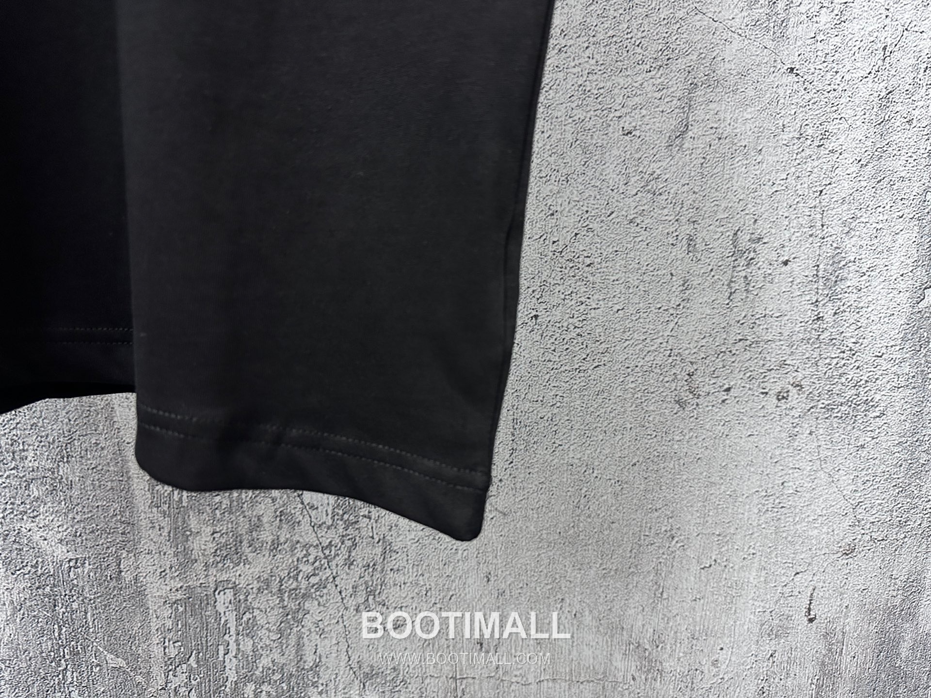 Celine 2025 S/S Cotton Short Sleeve T-Shirt with Logo Print 셀린느 2025SS 코튼 블랙 티셔츠 로고 프린트 6