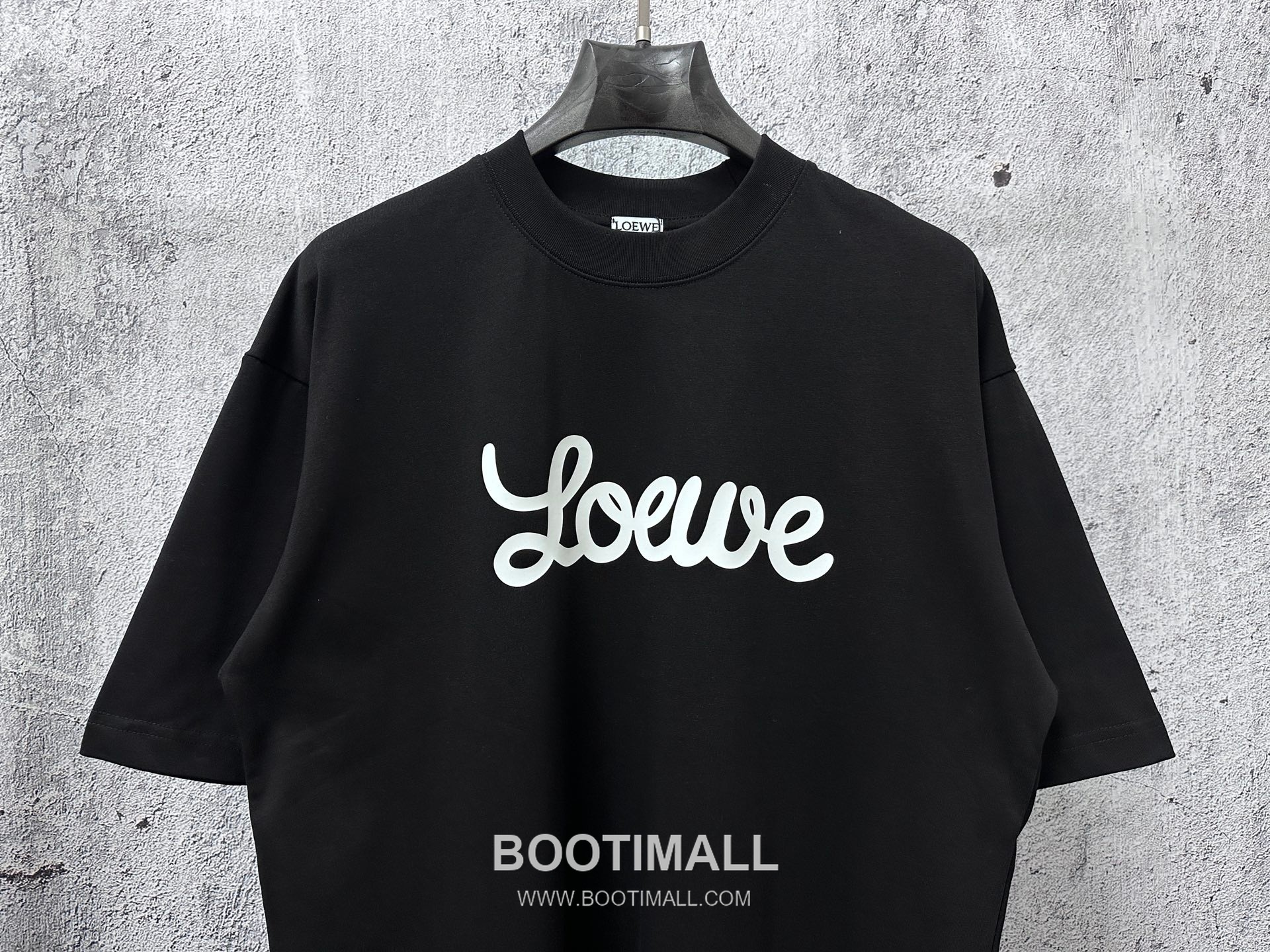 Loewe 2025 S/S Cotton Short Sleeve T-Shirt with Rubber Logo Print 로에베 2025SS 코튼 블랙 티셔츠 러버 로고 프린트 7