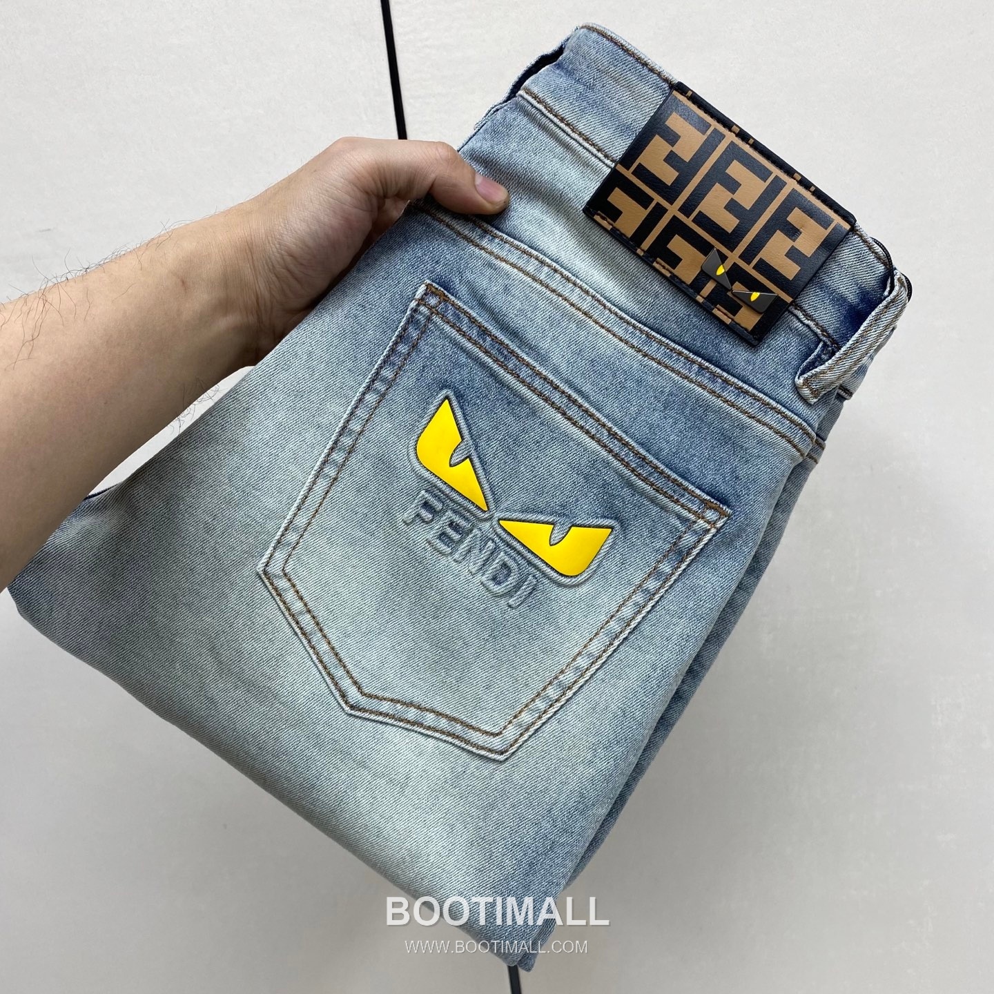 Zegna 2026 S/S Denim Jeans Pants with Washed Finish 제냐 2026SS 데님 블루 팬츠 워싱 진 1