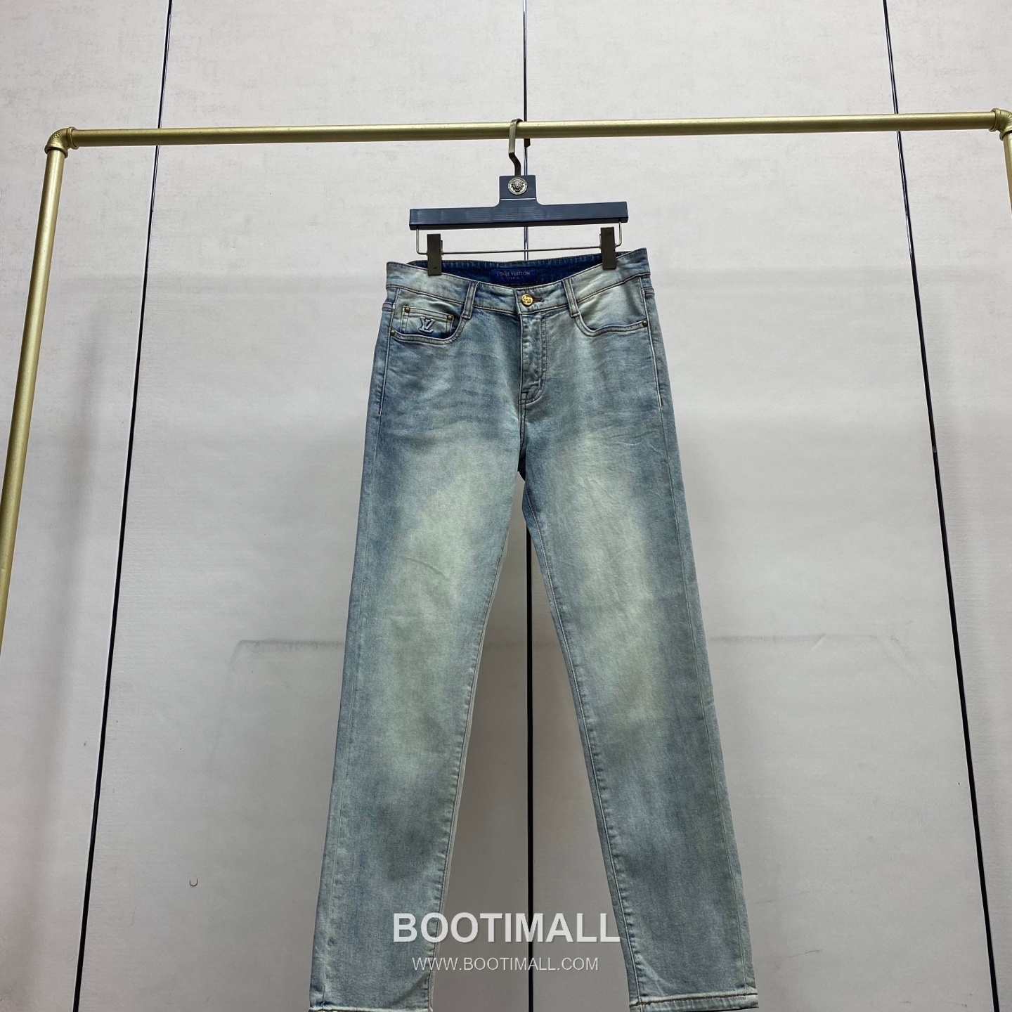 Louis Vuitton 2026 S/S Denim Cotton Slim Straight Jeans 루이비통 2026SS 데님 코튼 슬림 스트레이트 워싱 진 팬츠 4