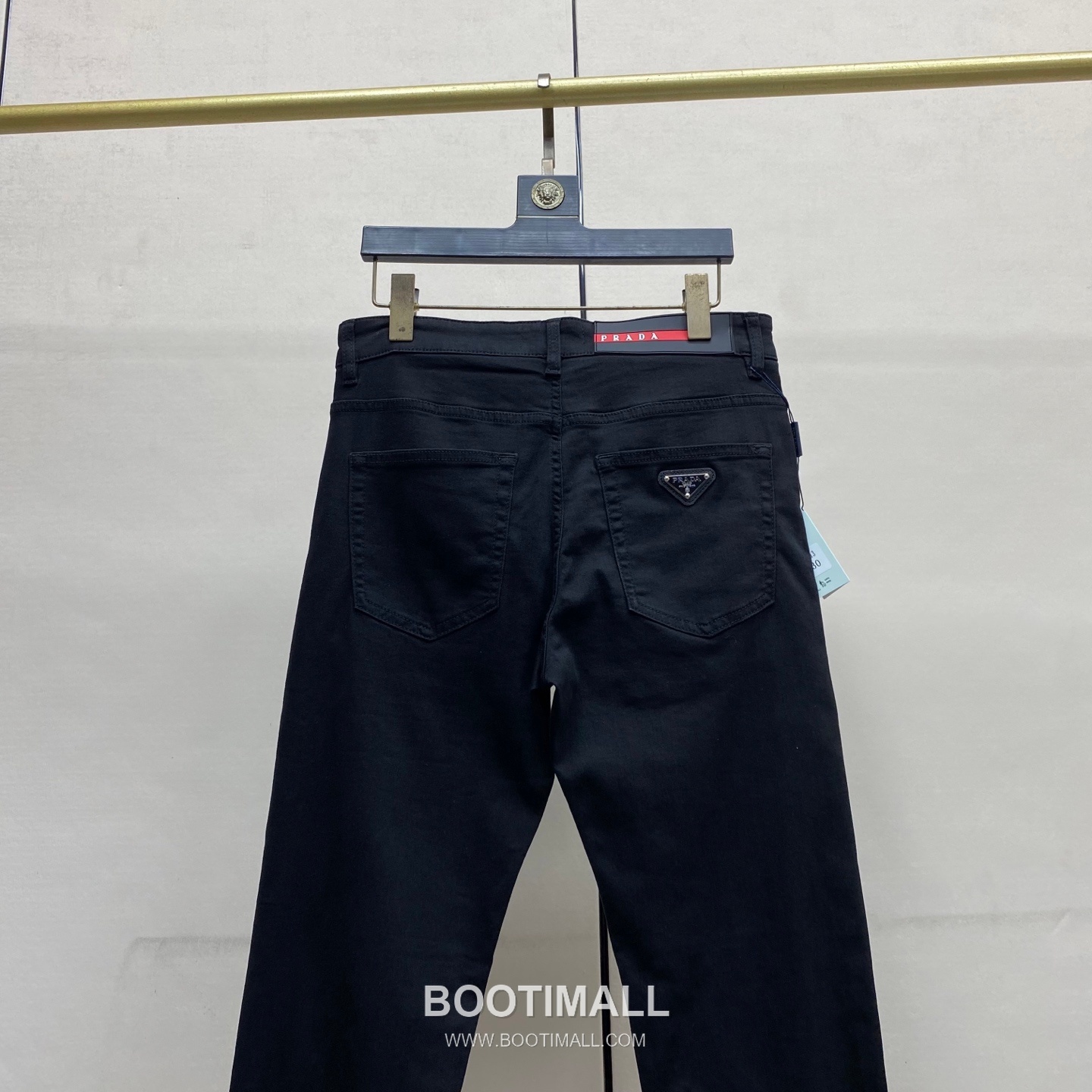 Prada 2026 S/S Denim Straight Jeans Pants with Washed Finish 프라다 2026SS 데님 블루 스트레이트 워싱 진 5