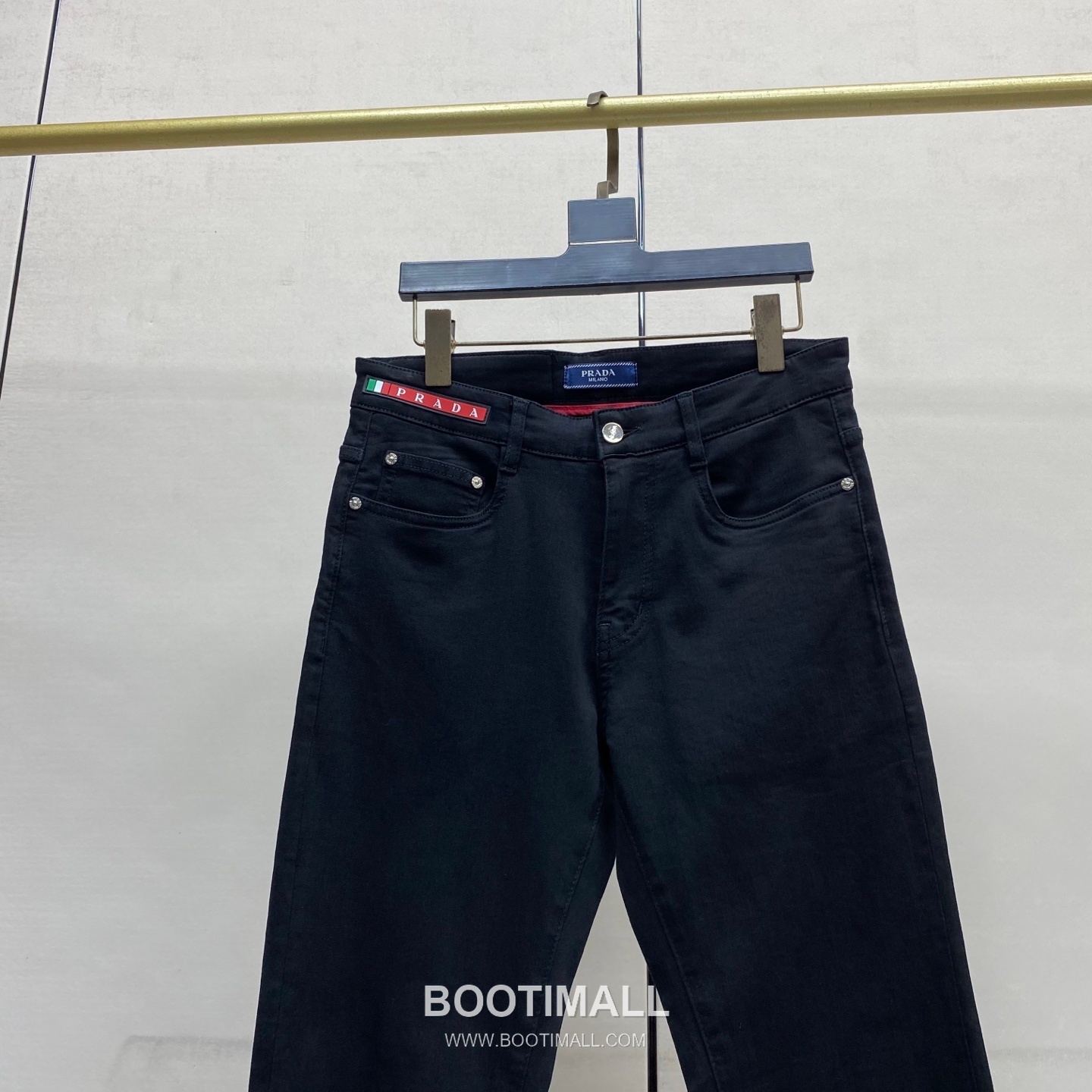 Prada 2026 S/S Denim Straight Jeans Pants with Washed Finish 프라다 2026SS 데님 블루 스트레이트 워싱 진 7