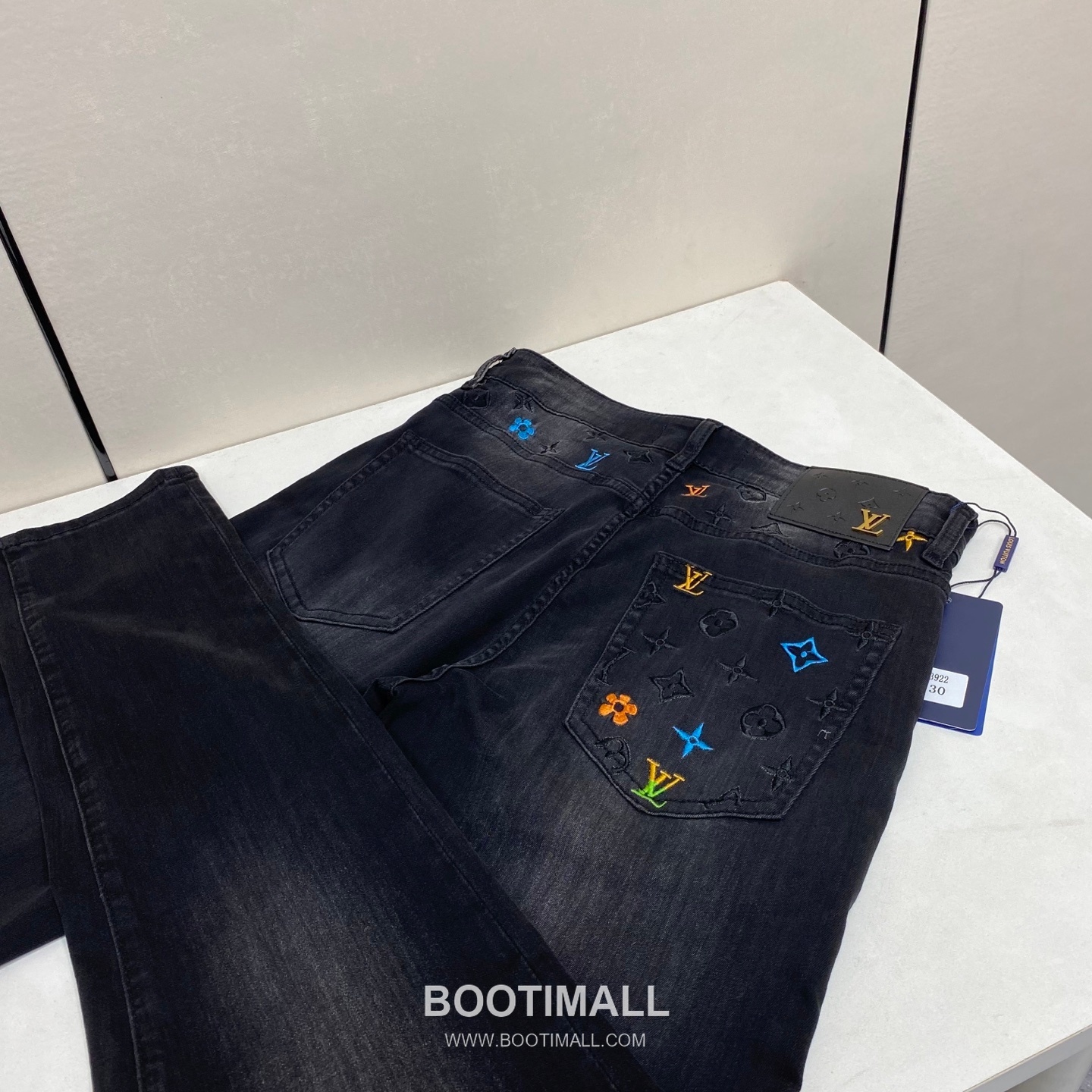 Louis Vuitton 2026 S/S Cotton Denim Straight Jeans 루이비통 2026SS 코튼 데님 스트레이트 워싱 진 팬츠 2