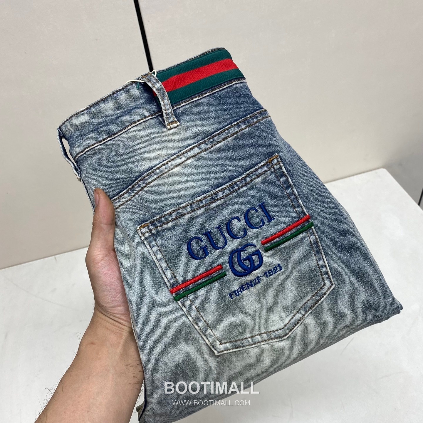 Gucci Classic Denim Cotton Straight Jeans 구찌 클래식 데님 코튼 스트레이트 진 팬츠 1