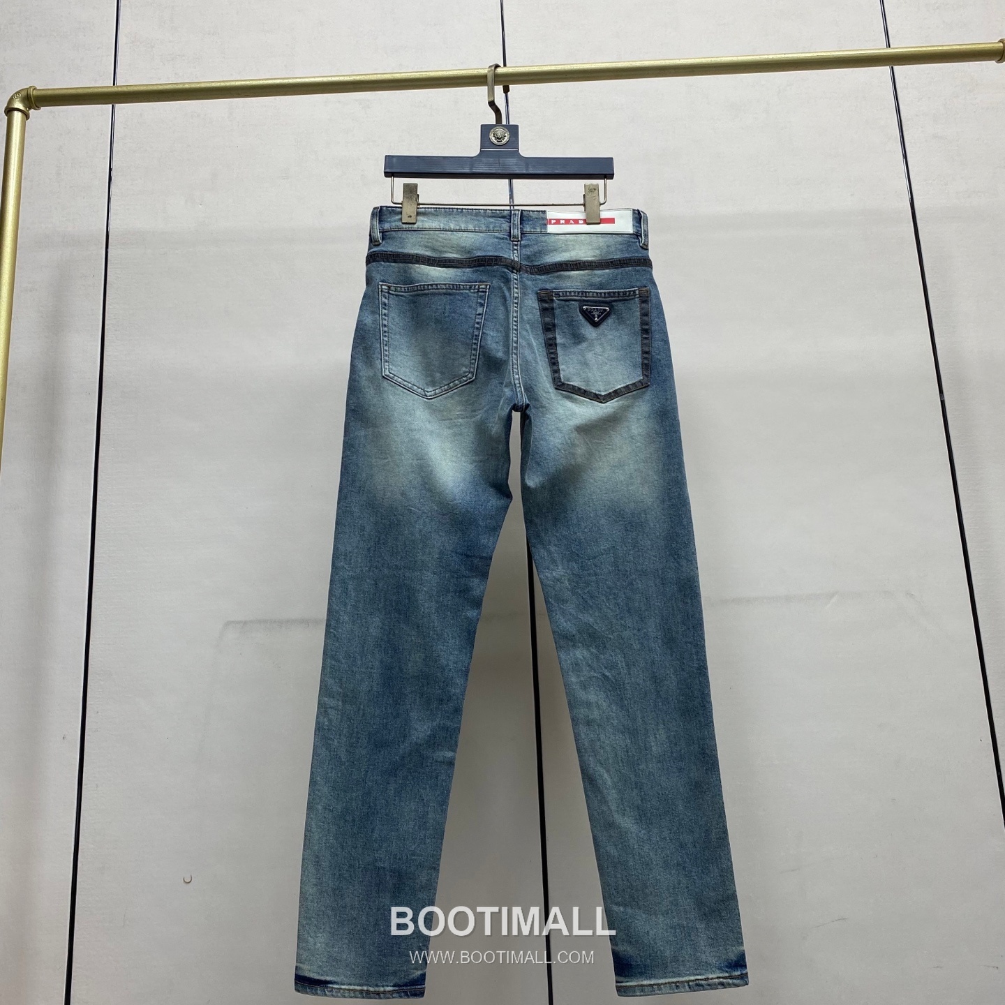Prada 2026 S/S Cotton Denim Straight Jeans 프라다 2026SS 코튼 데님 스트레이트 워싱 진 팬츠 3