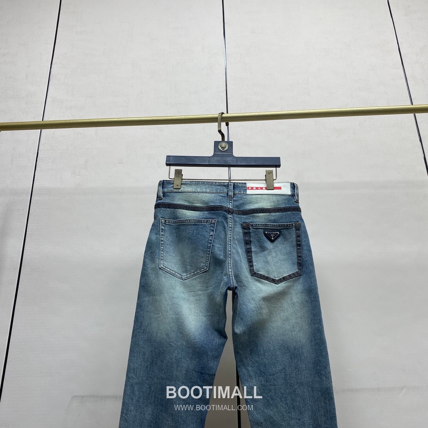 Prada 2026 S/S Cotton Denim Straight Jeans 프라다 2026SS 코튼 데님 스트레이트 워싱 진 팬츠 5