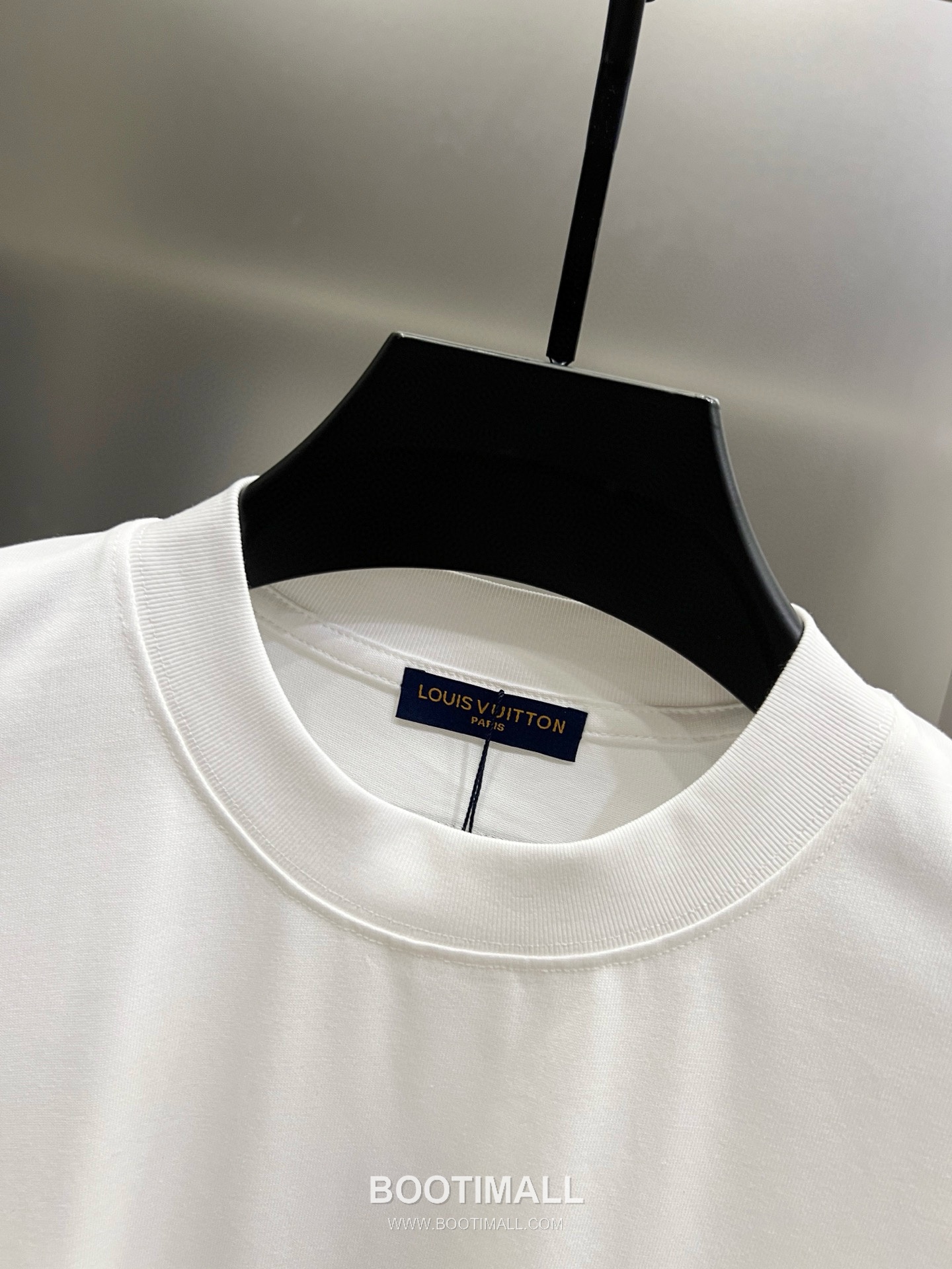 Louis Vuitton Logo Foam Print Cotton Oversized Short Sleeve T-Shirt 루이비통 로고 발포 프린트 코튼 오버핏 반팔 티셔츠 3