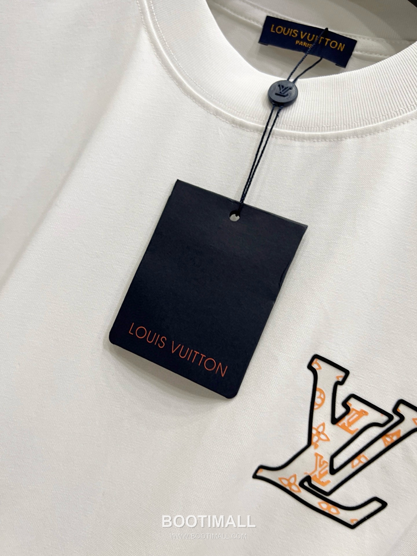 Louis Vuitton Logo Foam Print Cotton Oversized Short Sleeve T-Shirt 루이비통 로고 발포 프린트 코튼 오버핏 반팔 티셔츠 4