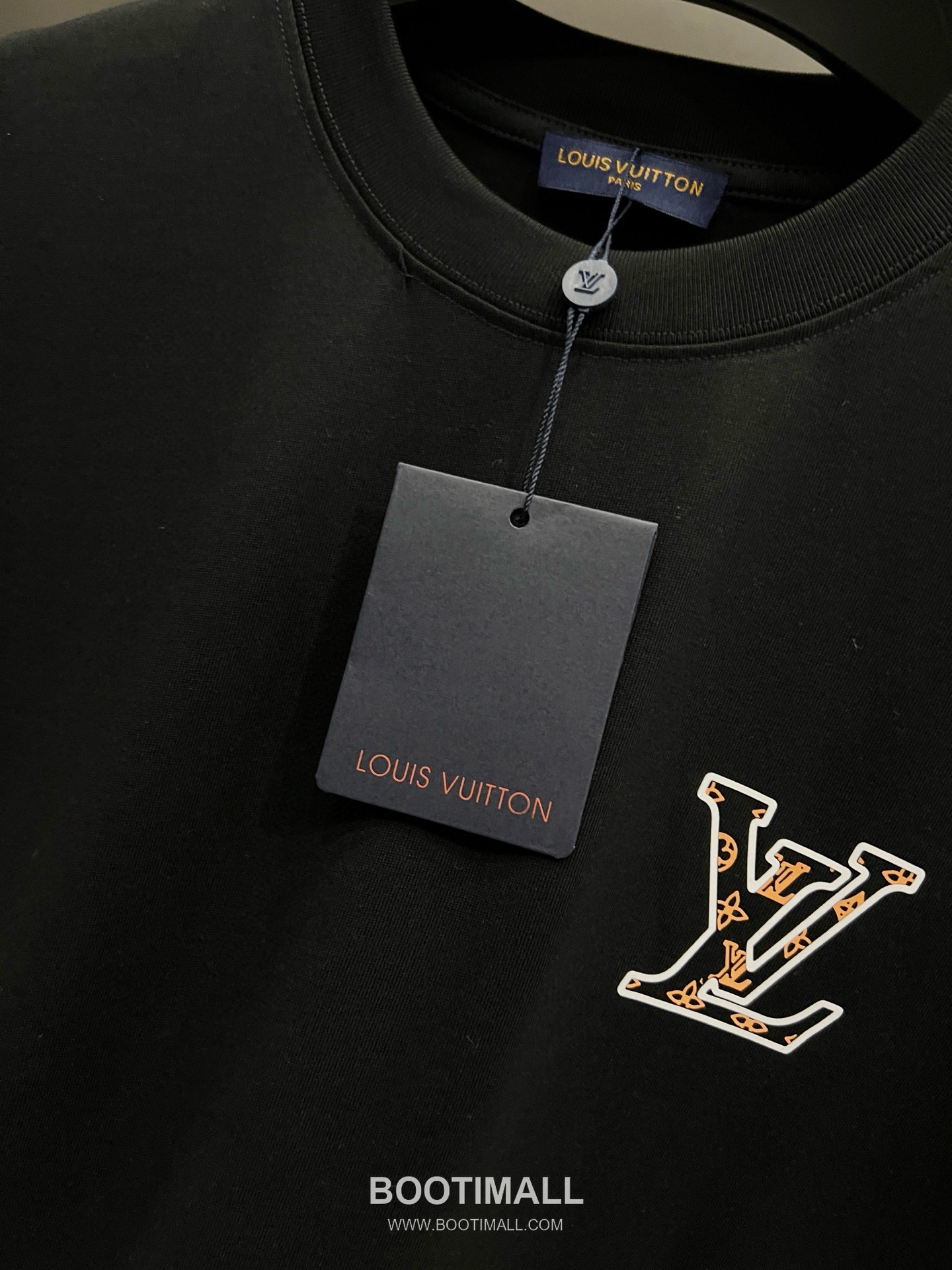 Louis Vuitton Logo Foam Print Cotton Oversized Short Sleeve T-Shirt 루이비통 로고 발포 프린트 코튼 오버핏 반팔 티셔츠 4