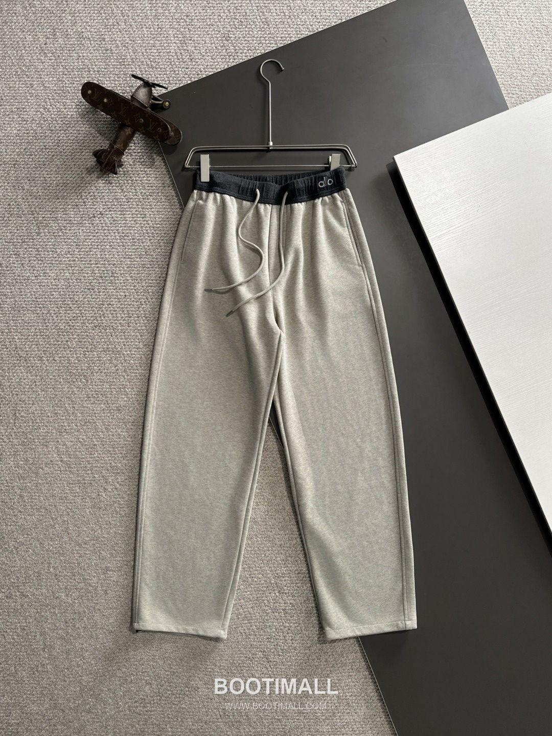 Alo 2026 S/S Elastic Waist Cotton Casual Pants 알로 2026SS 코튼 밴딩 캐주얼 팬츠 1